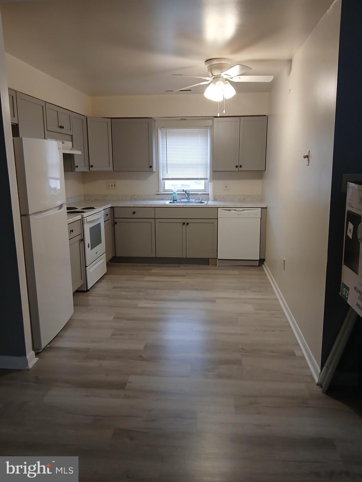 2041 Grant Ave, Philadelphia, PA 19115 photo