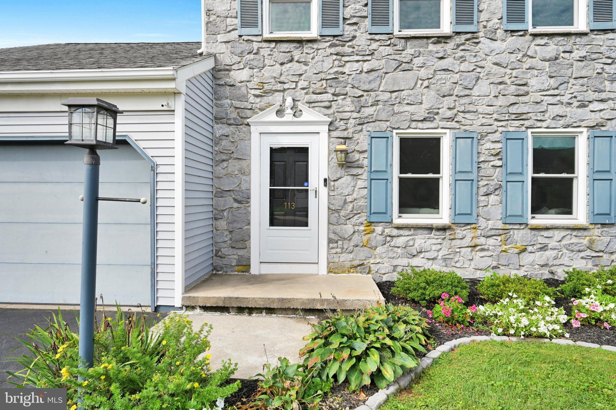 113 Laurie Ln, Lititz, PA 17543 photo