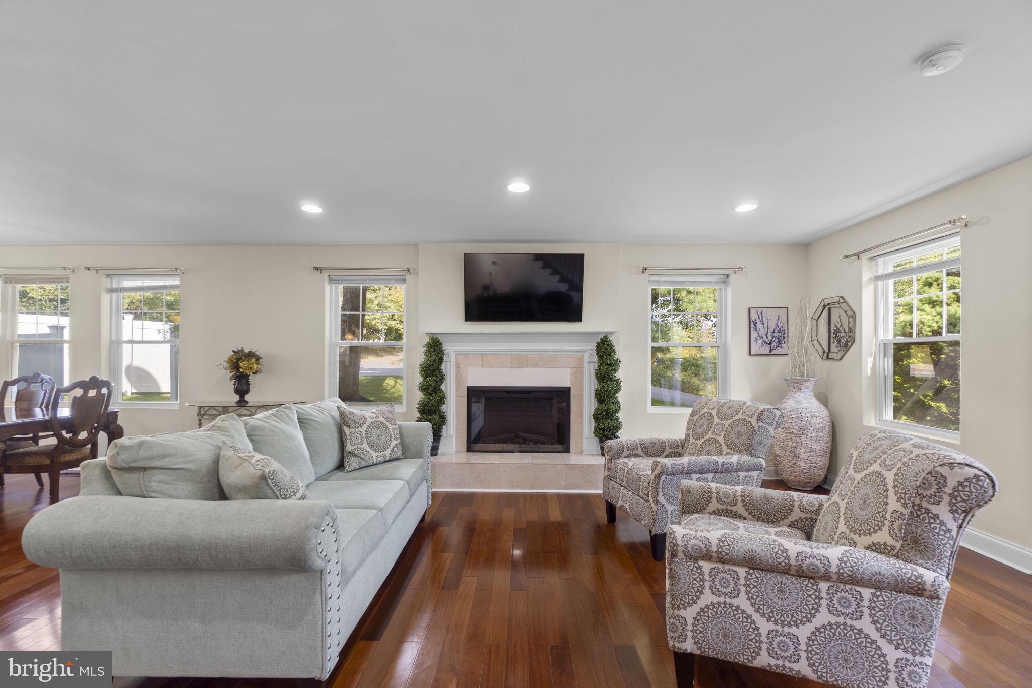 76 Featherbed Ln, Owings Mills, MD 21117 photo