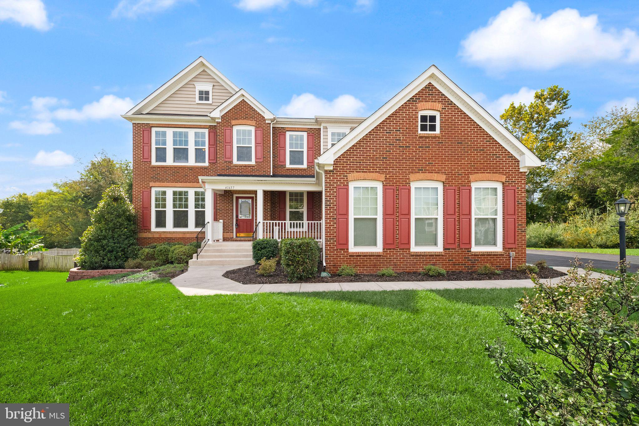 41657 Dillinger Mill Pl, Aldie, VA 20105