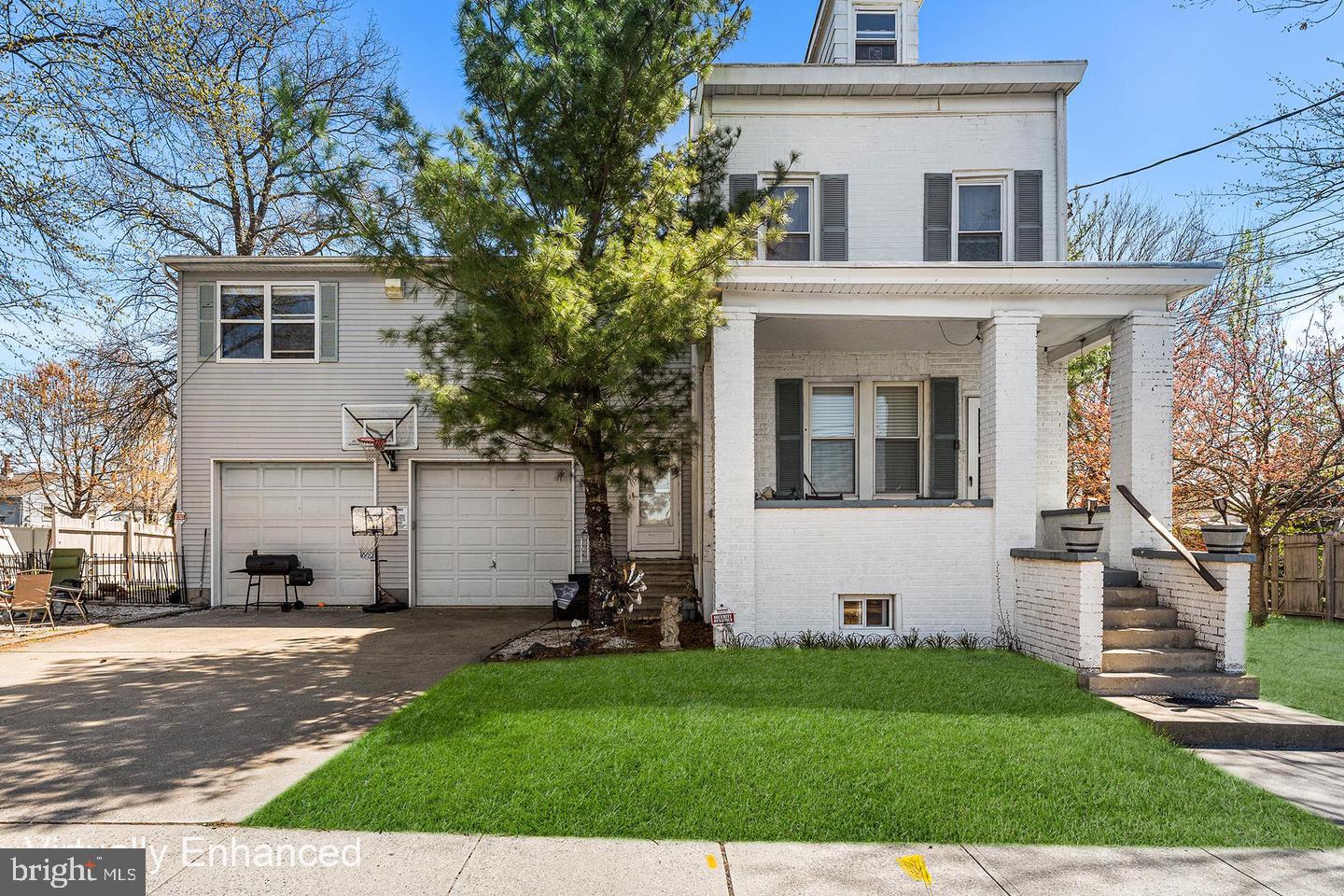 16 Volusia Ave, Hampton, NJ 08610