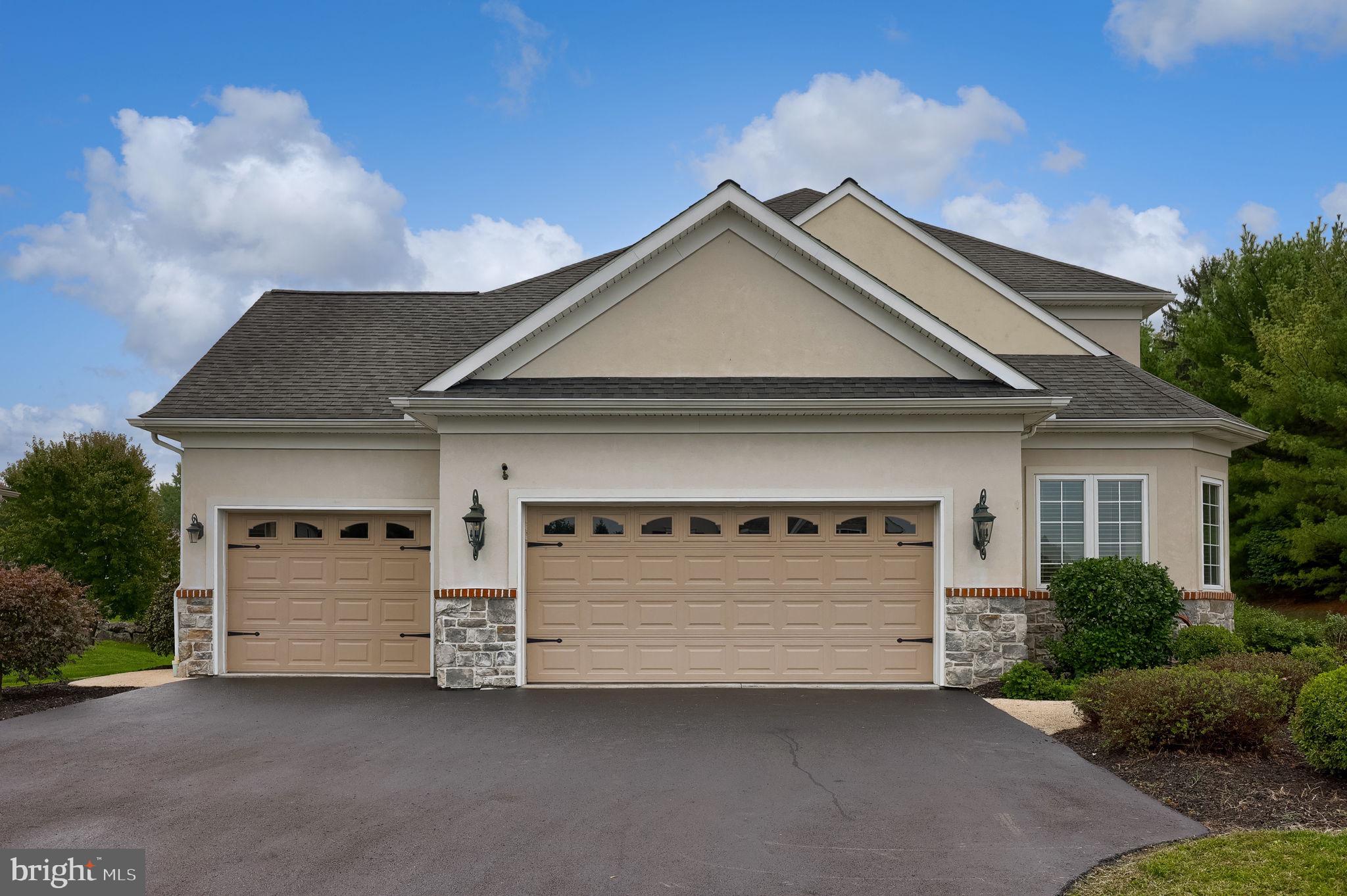 224 Settlers Bnd, Lancaster, PA 17601 photo
