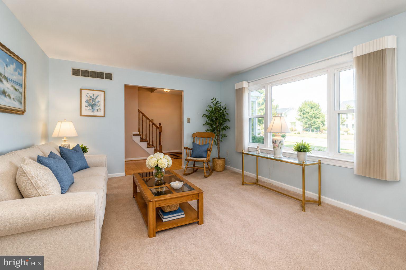 140 Elio Cir, Royersford, PA 19468 photo