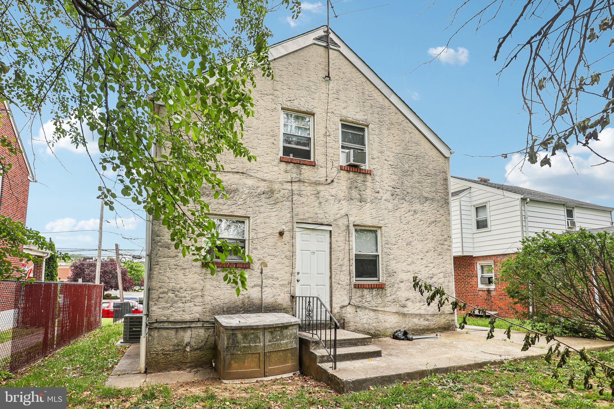 319 Macdade Blvd, Folsom, PA 19033 photo