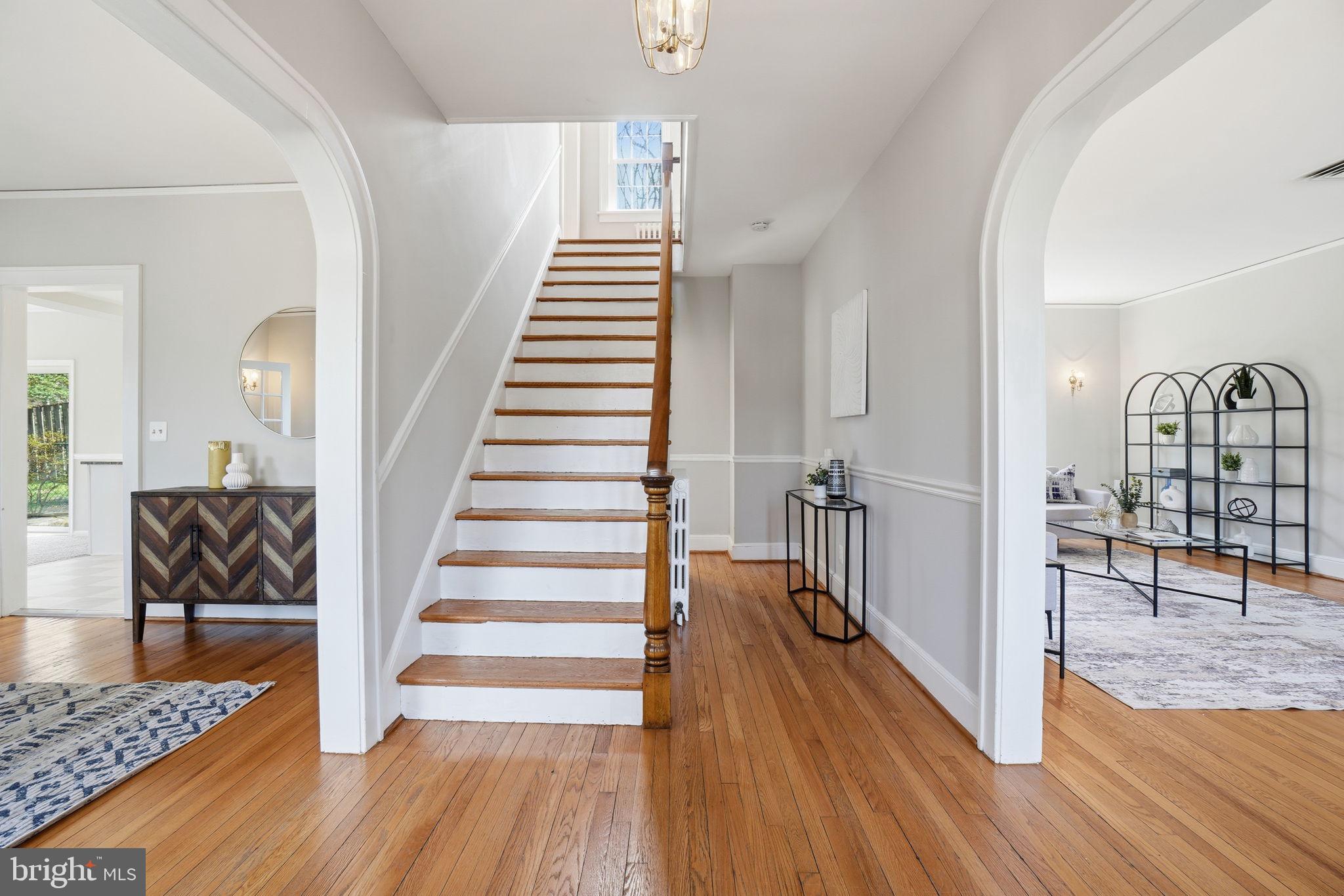 1805 Army Navy Dr, Arlington, VA 22202 photo