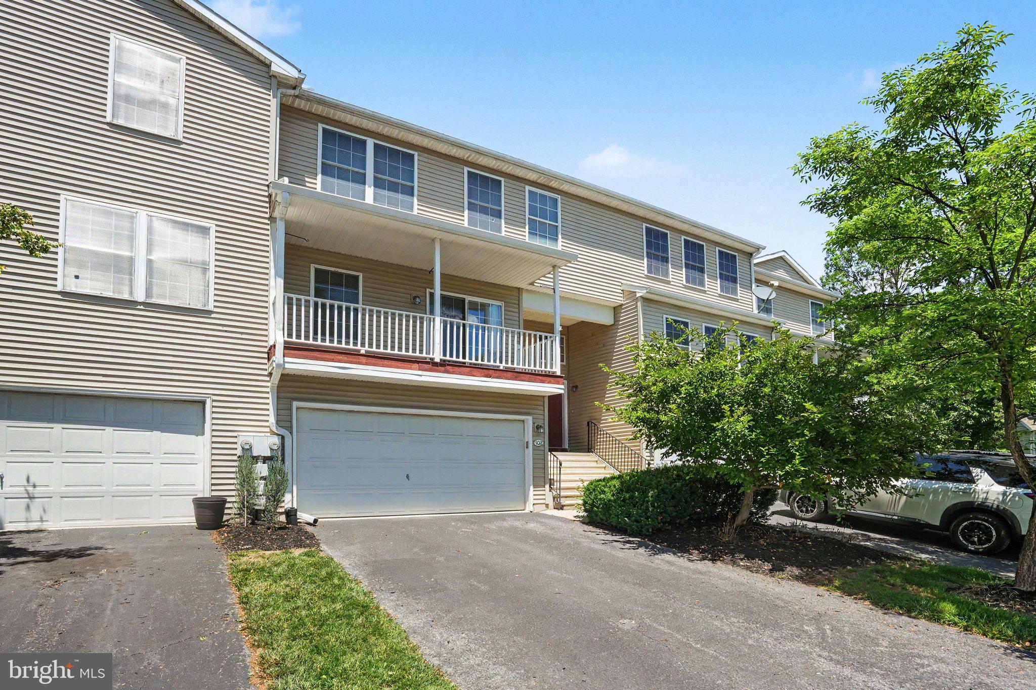 102 Woodside Ct, Annville, PA 17003 photo