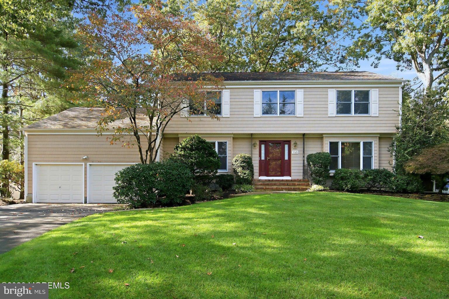 795 Foothill Ct, Toms River, NJ 08753