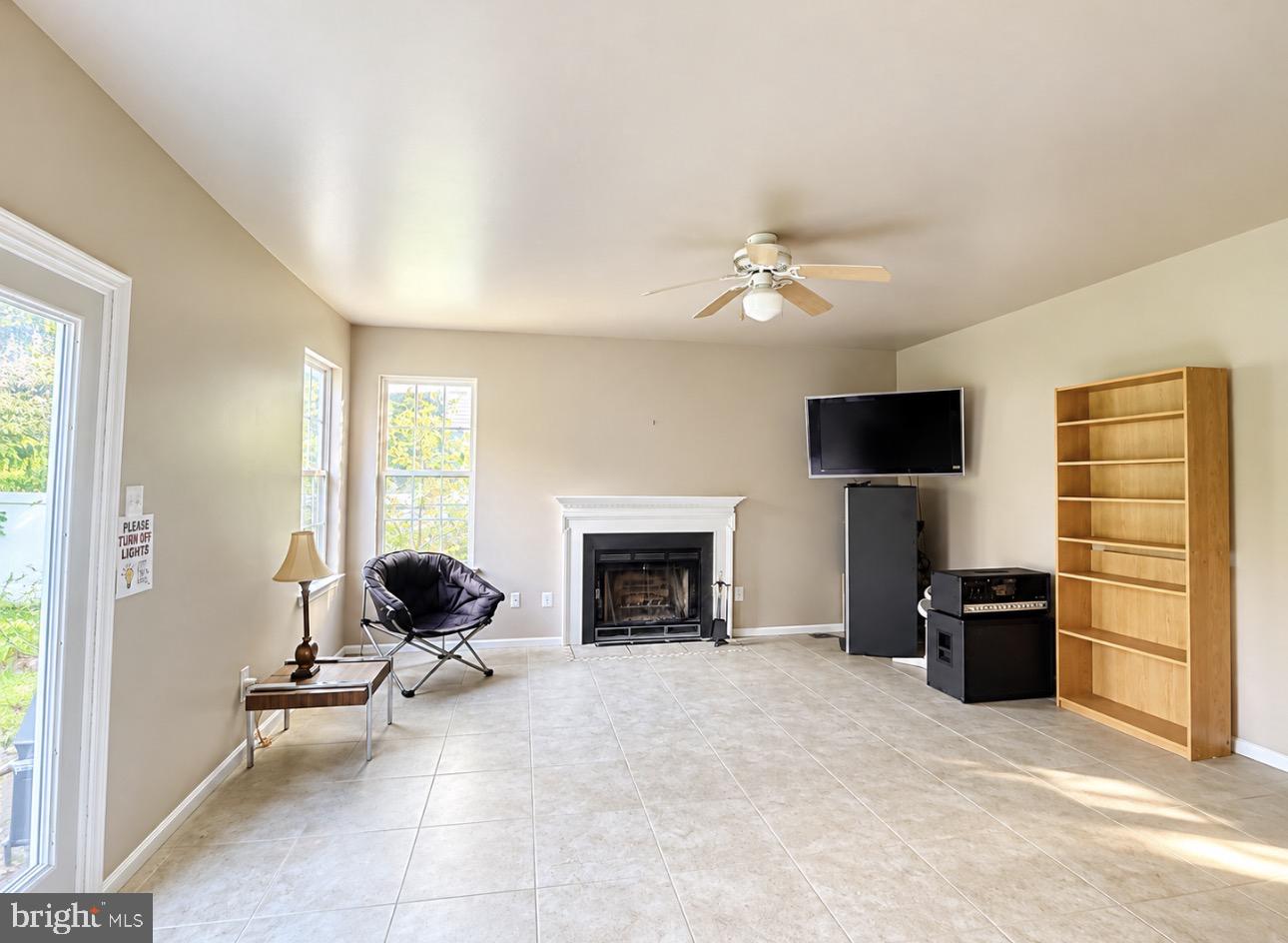 1 Durham Way, East Windsor, NJ 08520 photo