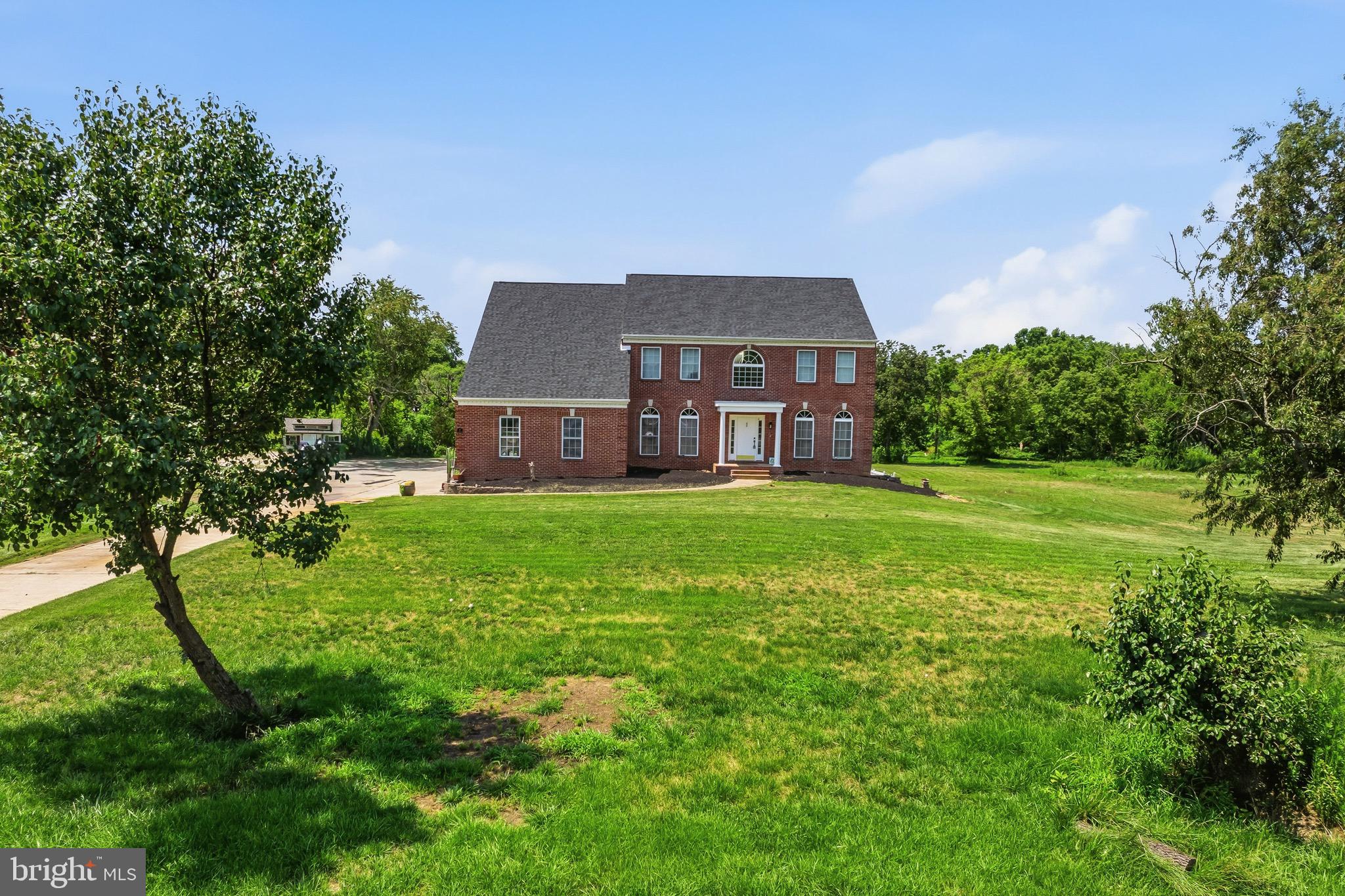 6 Sunset Ct, Swedesboro, NJ 08085 photo