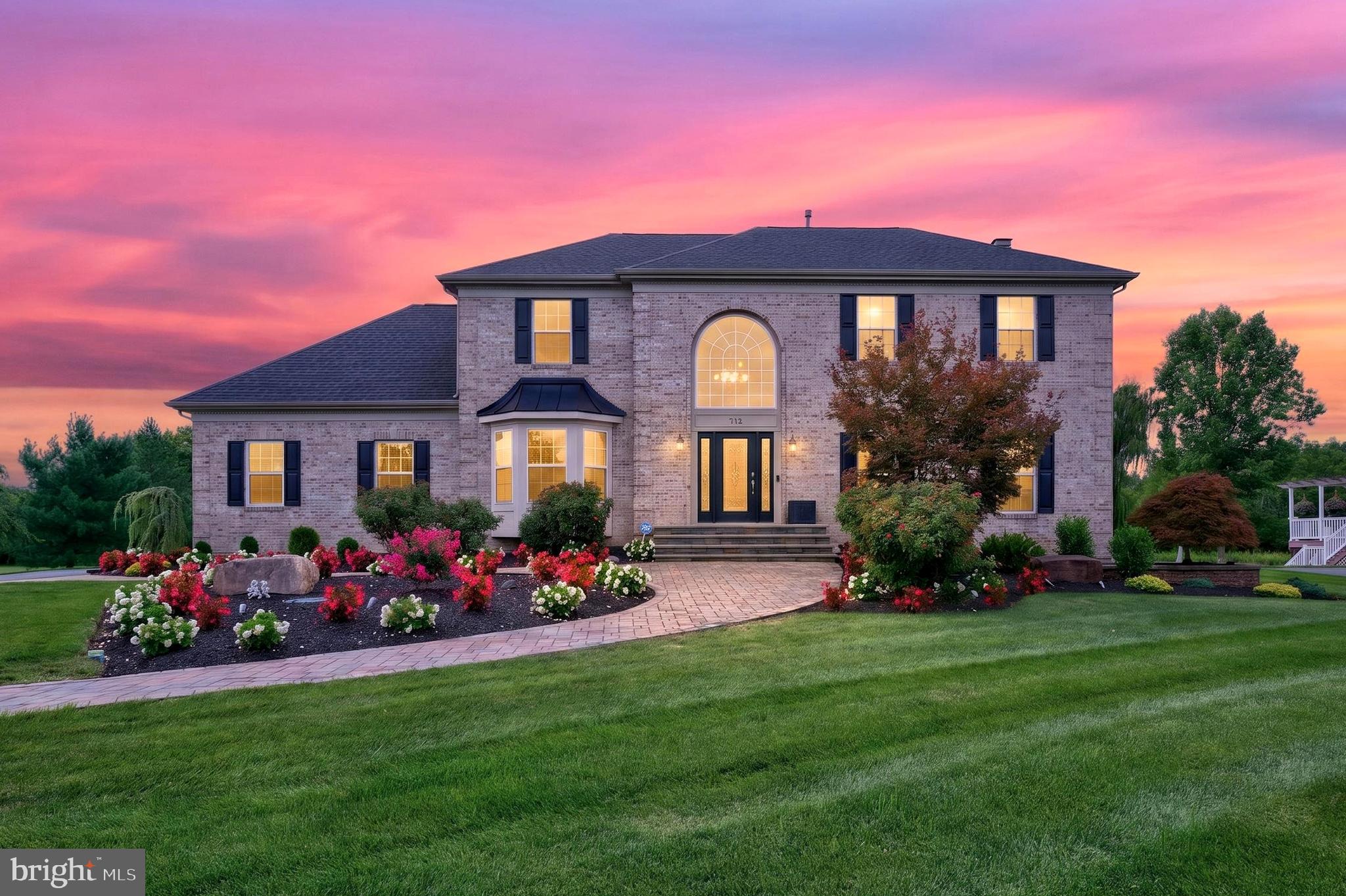 712 Rachael Dr, Mickleton, NJ 08056