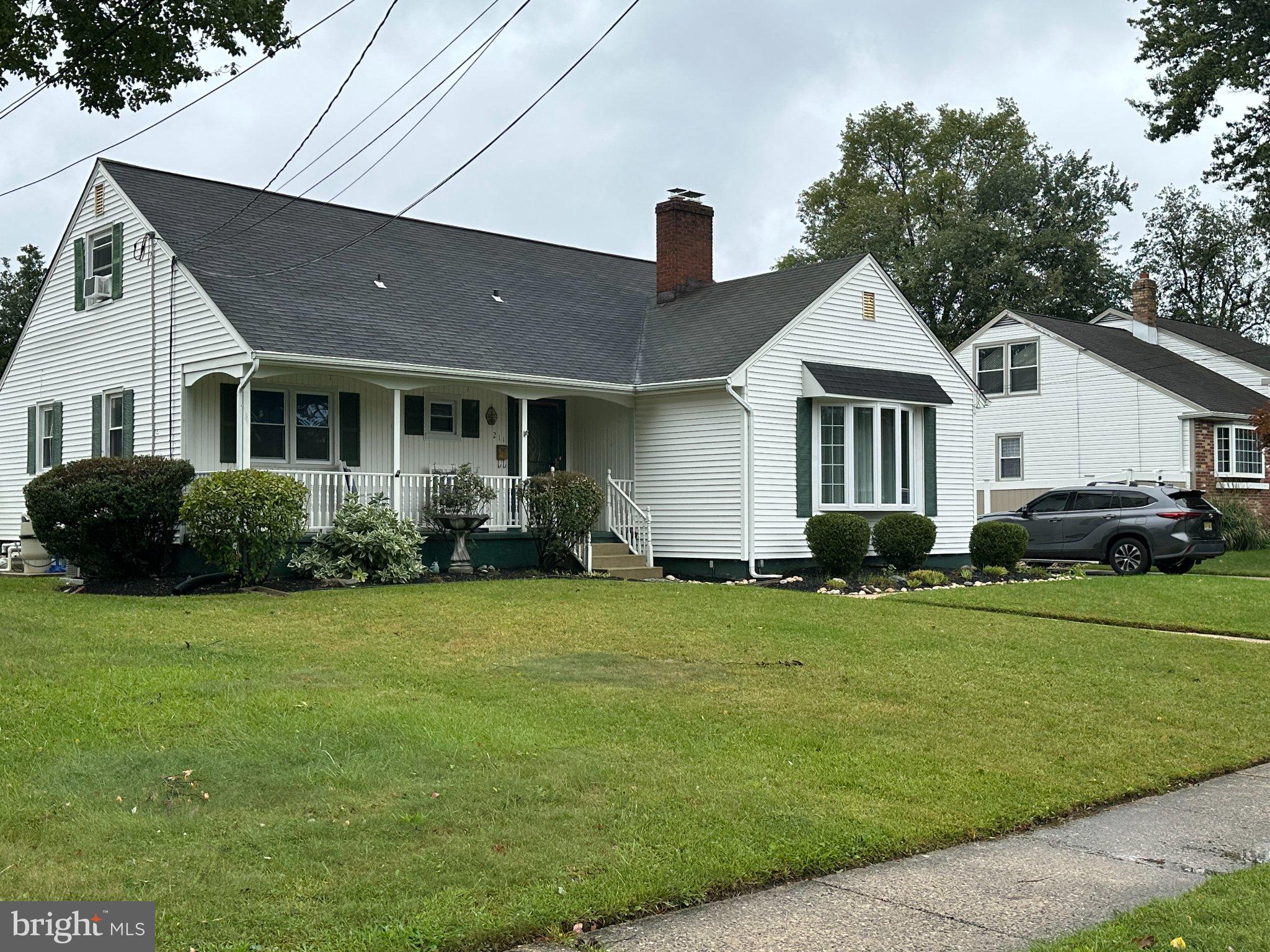 211 Woodstock Drive Dr, Cherry Hill, NJ 08034