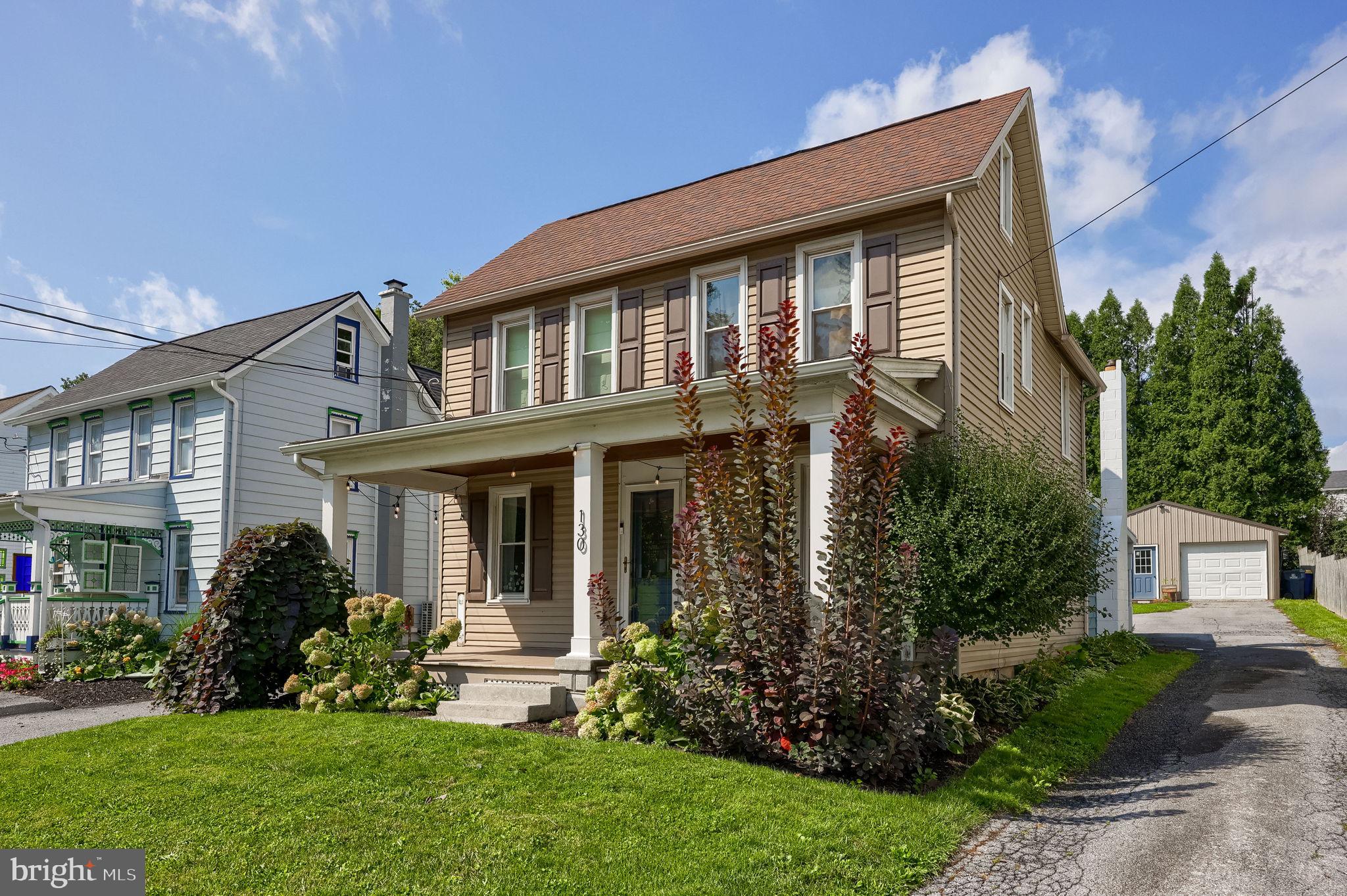 130 State St, Brownstown, PA 17508