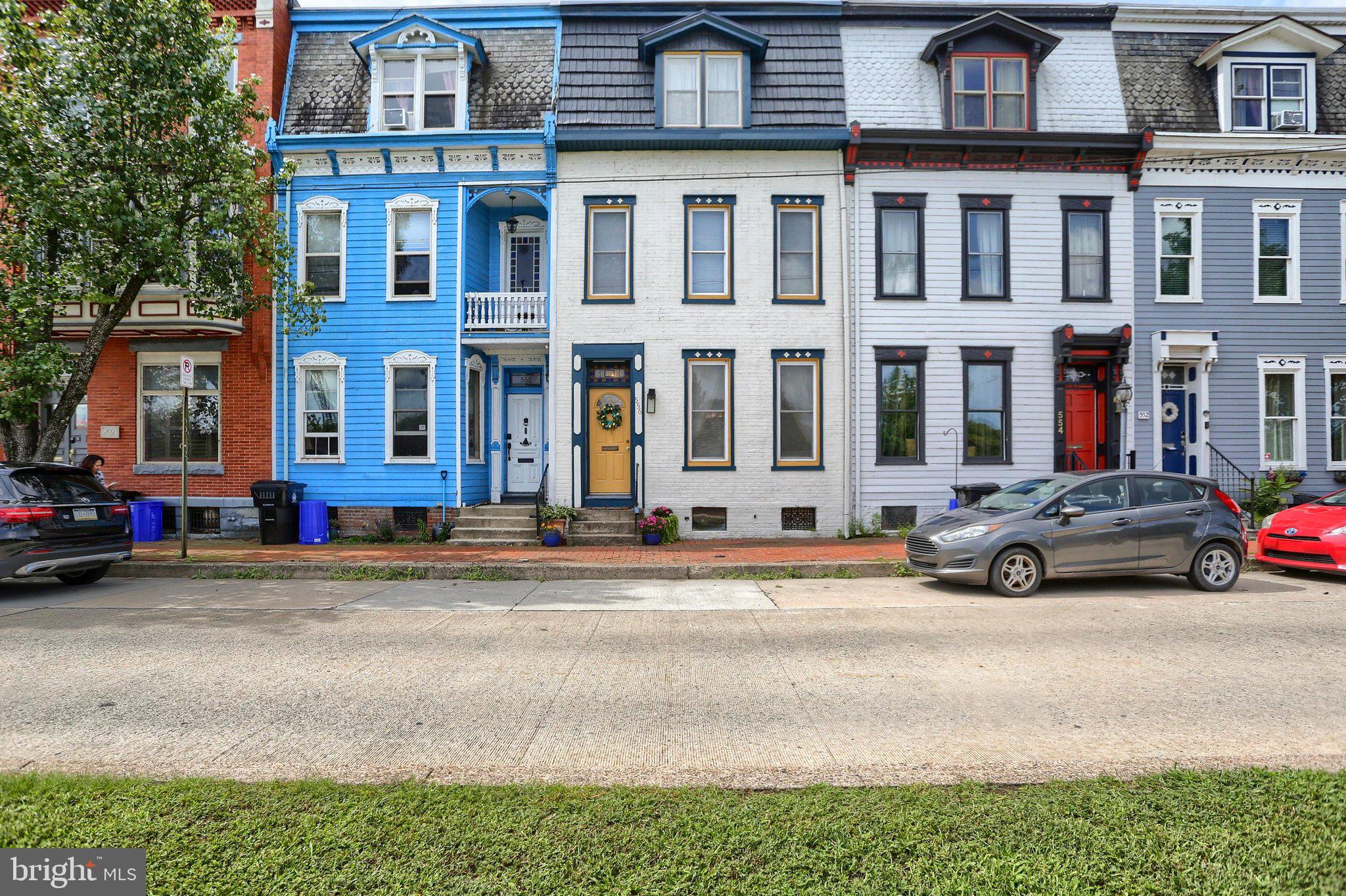 556 Race St, Harrisburg, PA 17104