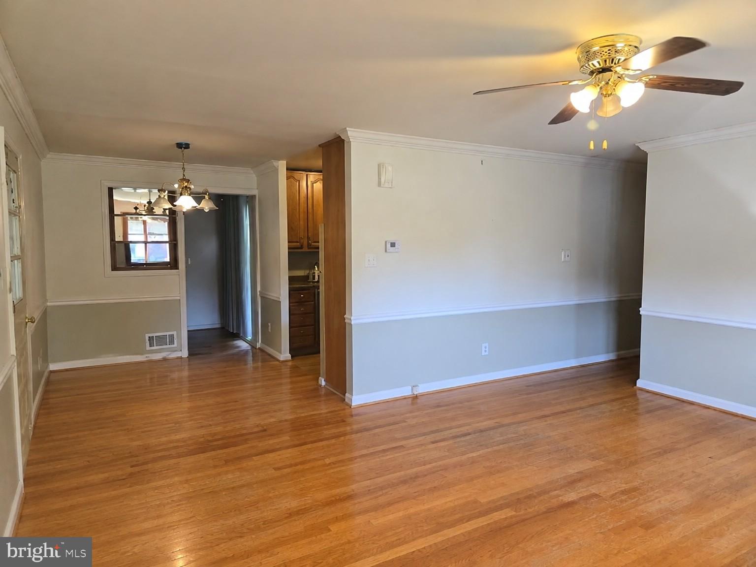 6820 Mayo Ct, Springfield, VA 22150 photo