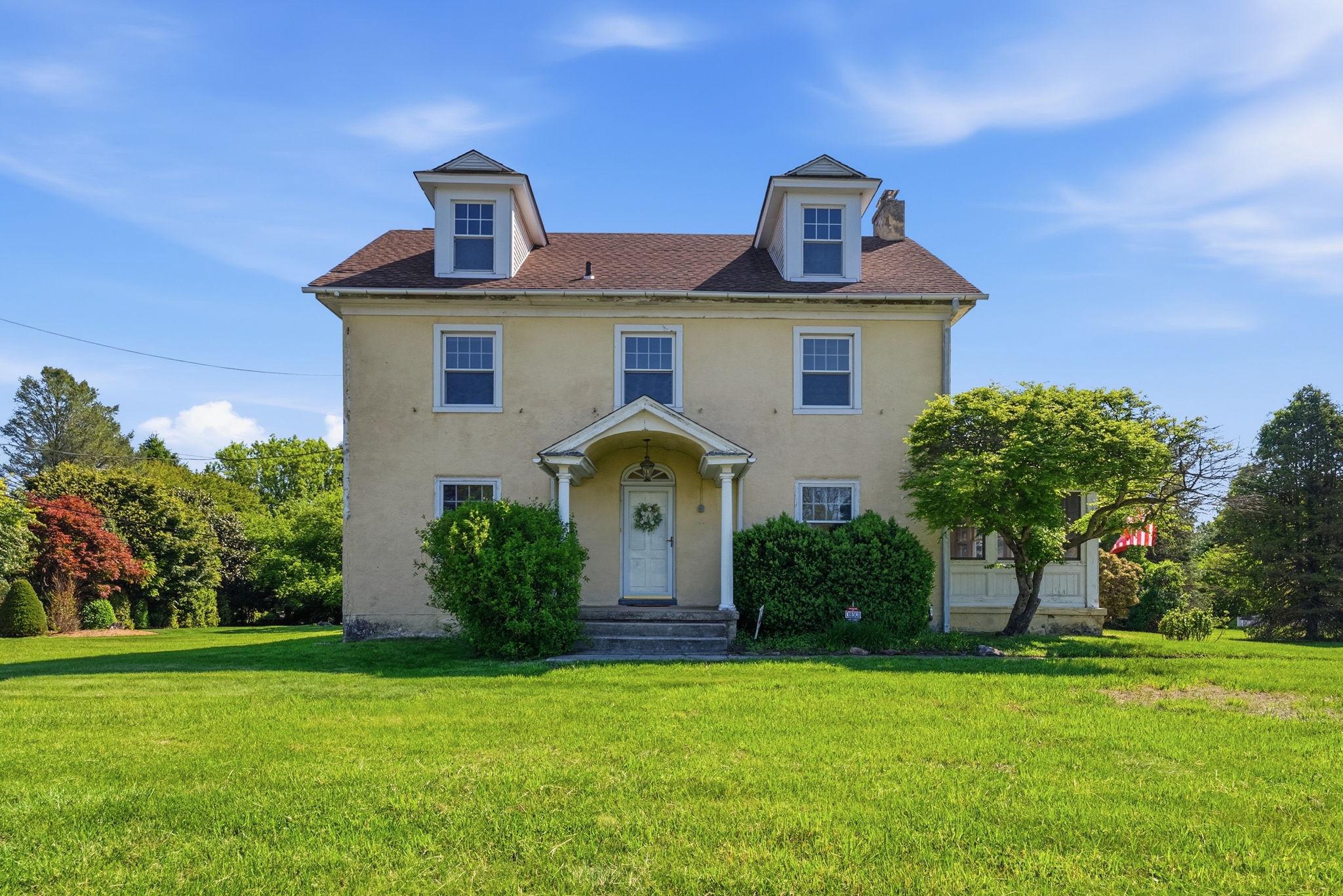 1325 S New St, West Chester, PA 19382 photo