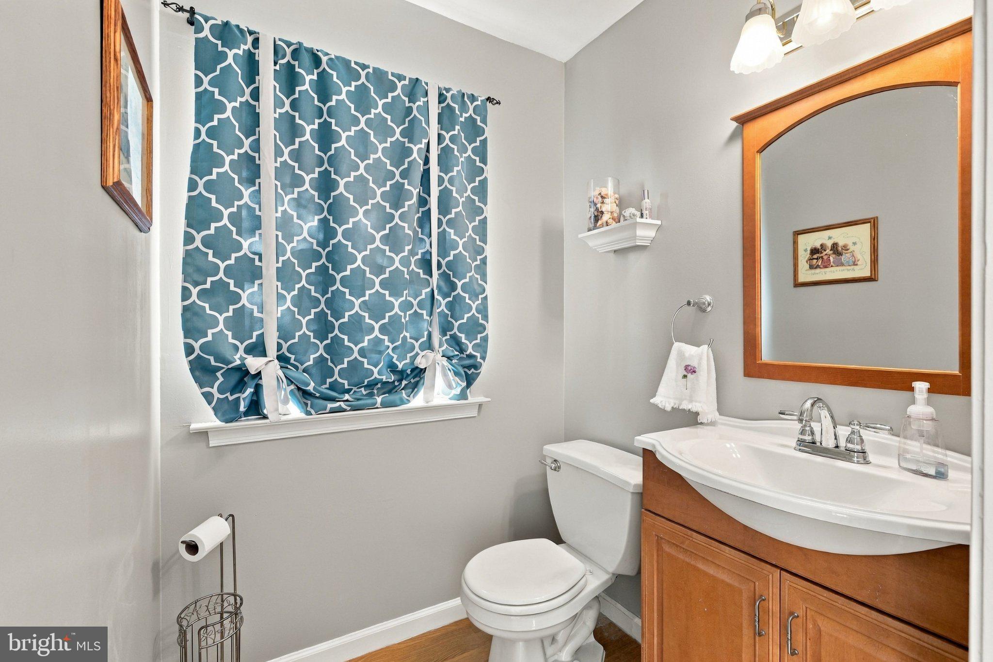 647 Shropshire Dr, West Chester, PA 19382 photo