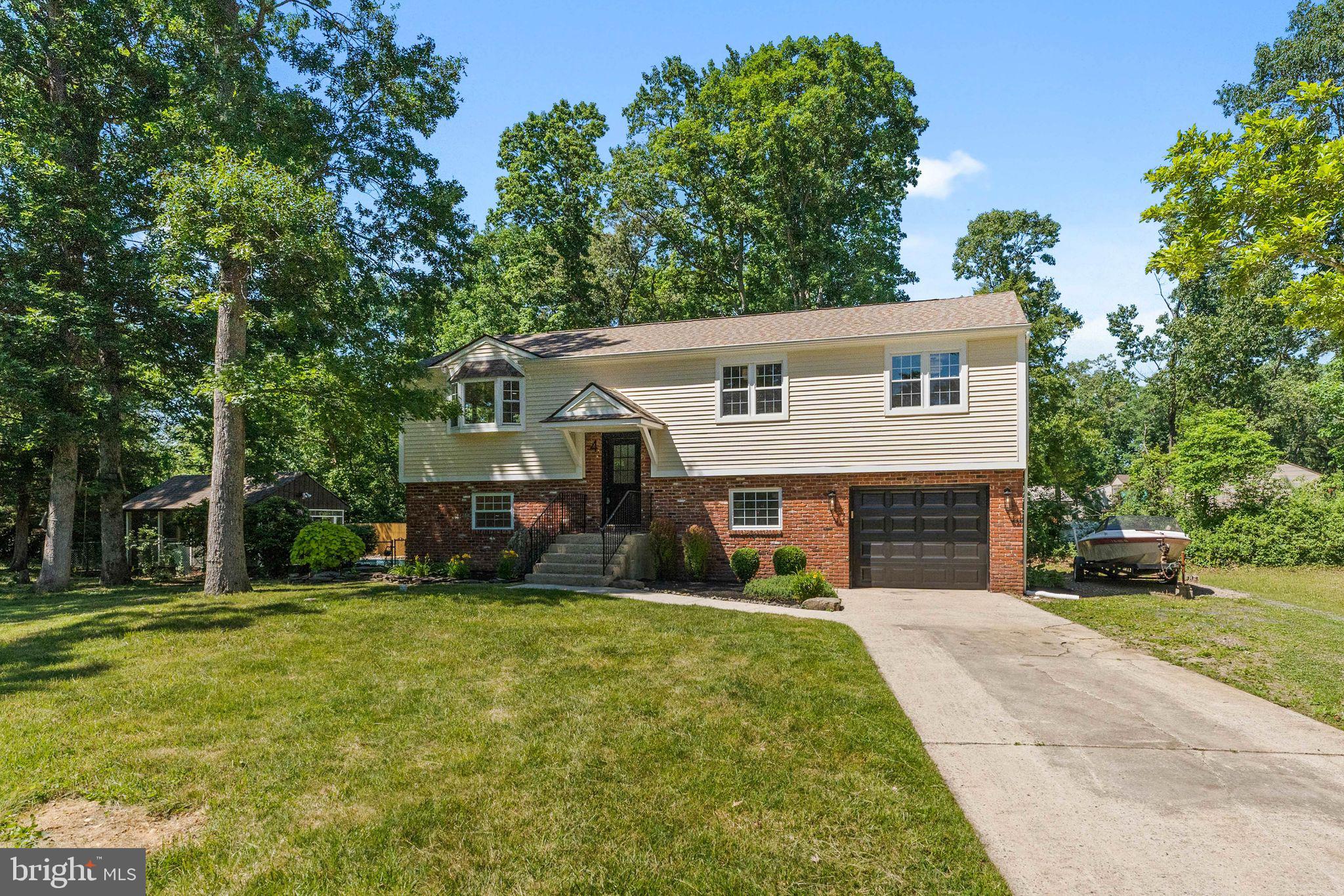 4 Cranberry Ct, Hammonton, NJ 08037 photo