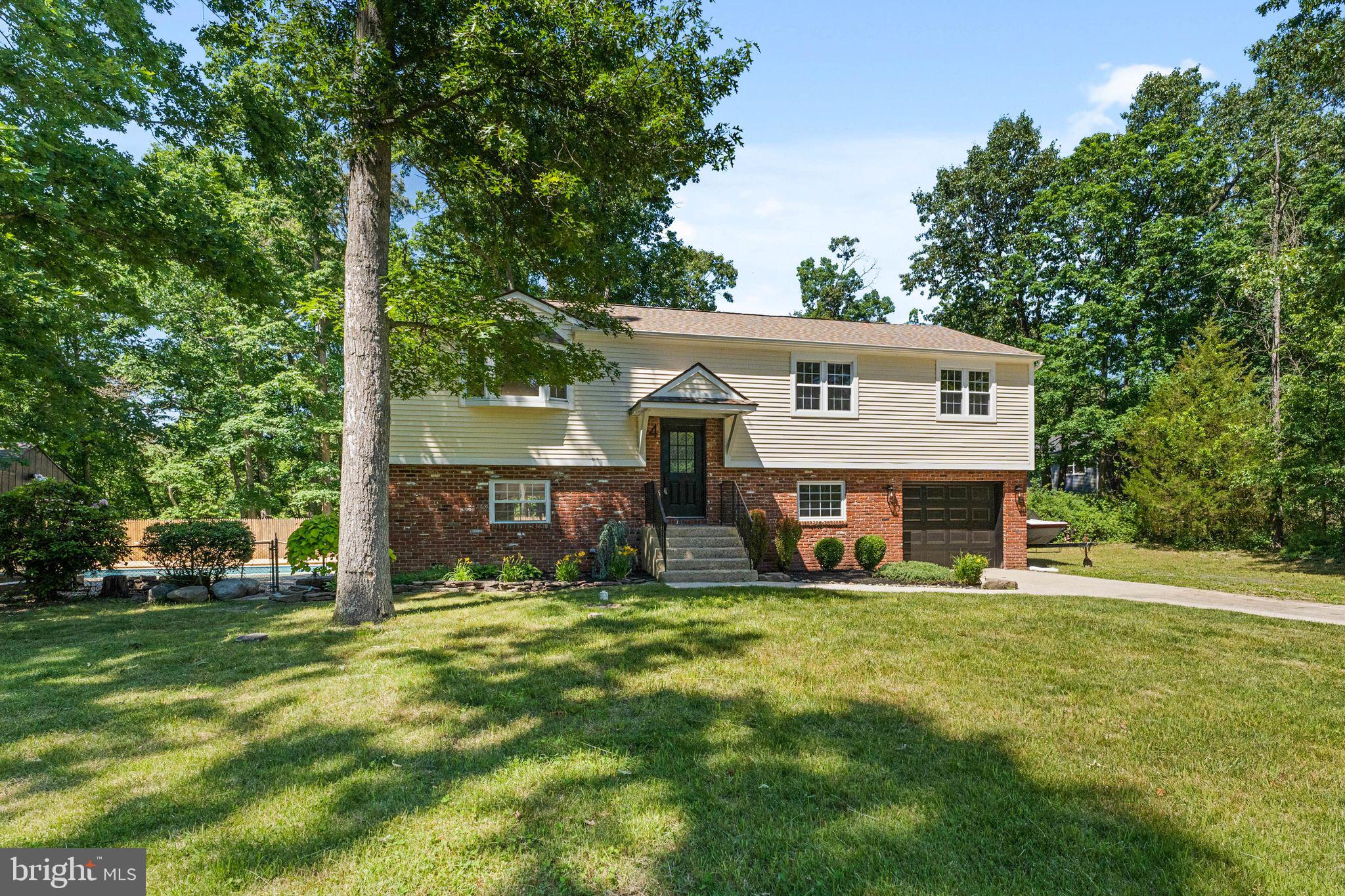 4 Cranberry Ct, Hammonton, NJ 08037 photo