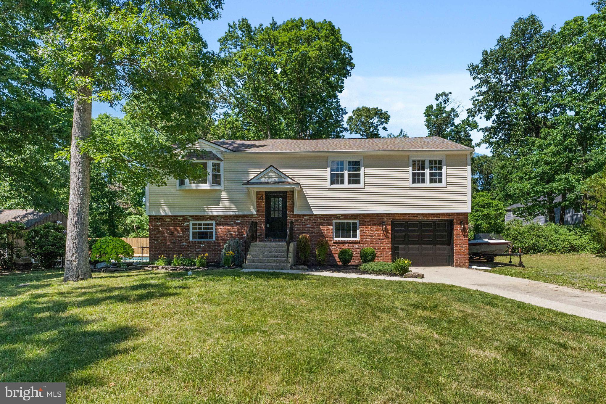 4 Cranberry Ct, Hammonton, NJ 08037 photo