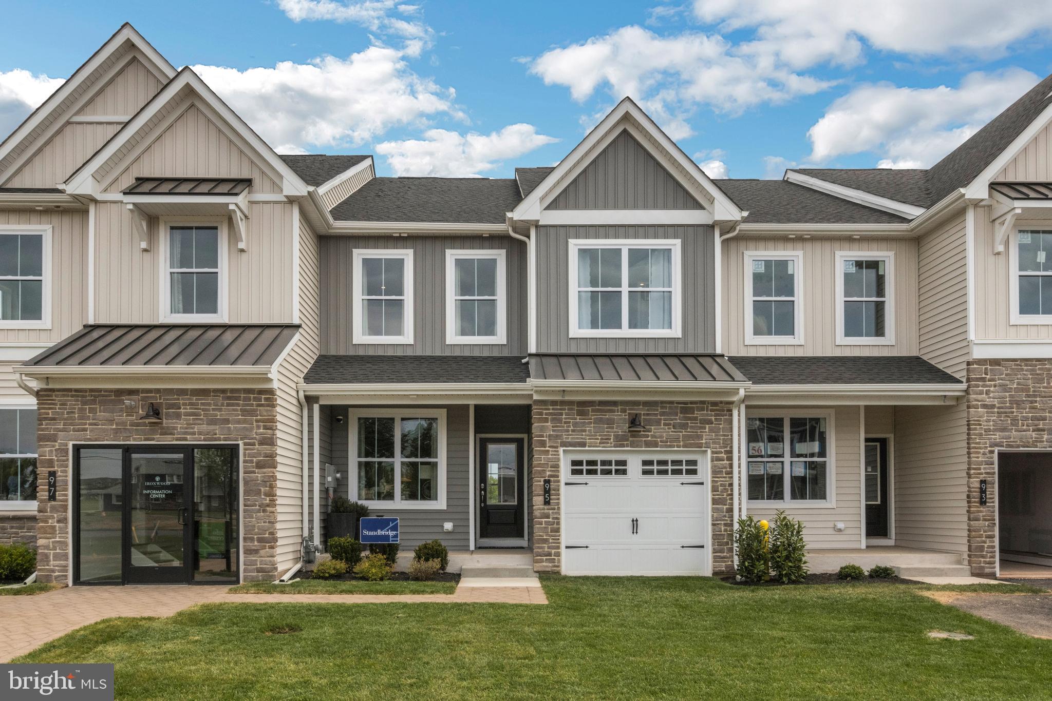 15 Baldwin Way, Silverdale, PA 18962