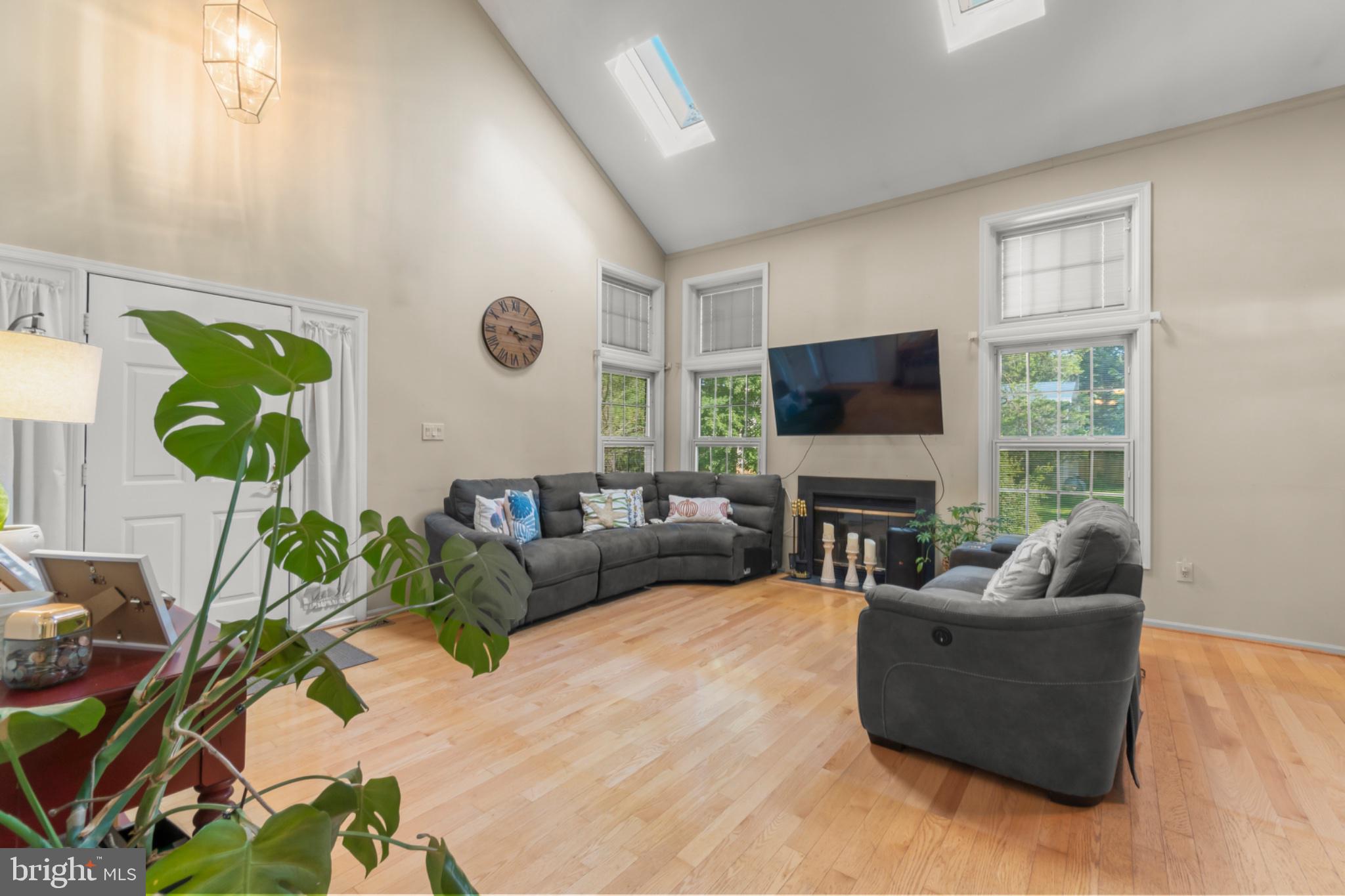 2 Corkery Ln, Medford, NJ 08055 photo