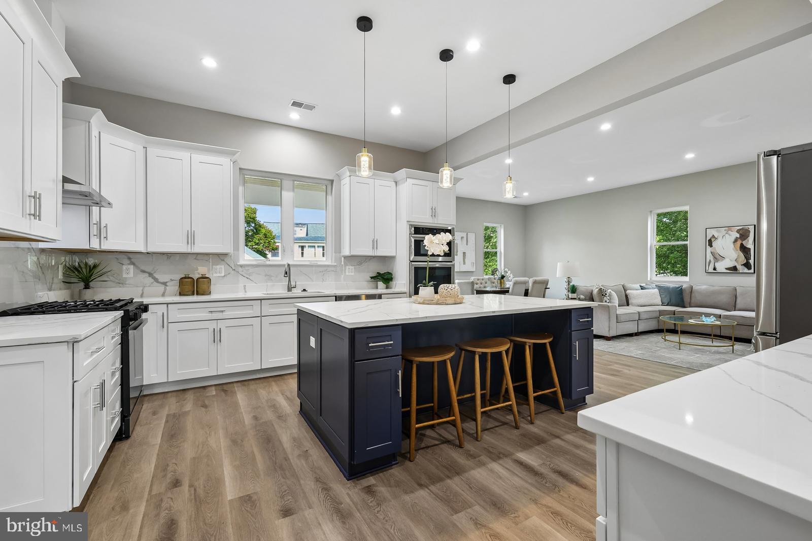 735 George Mason Dr, Arlington, VA 22203