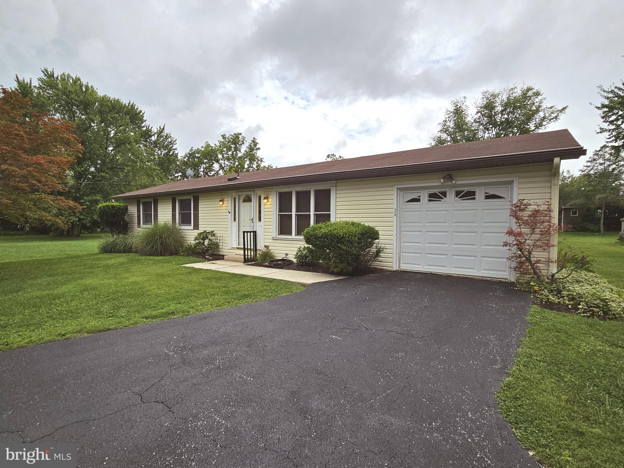 182 Seltzer Ave, Coatesville, PA 19320
