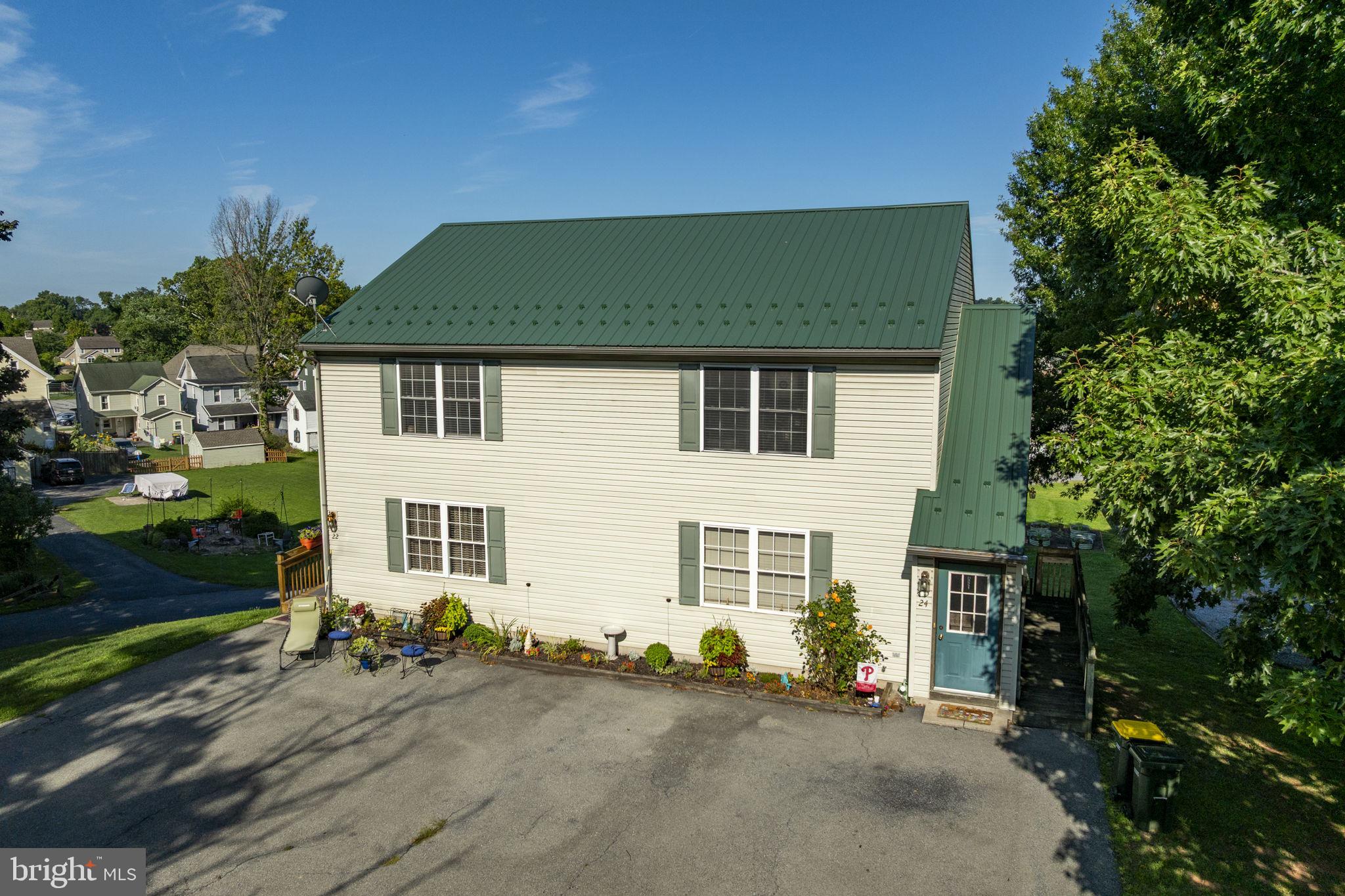 22 Park St, Stevens, PA 17578 photo