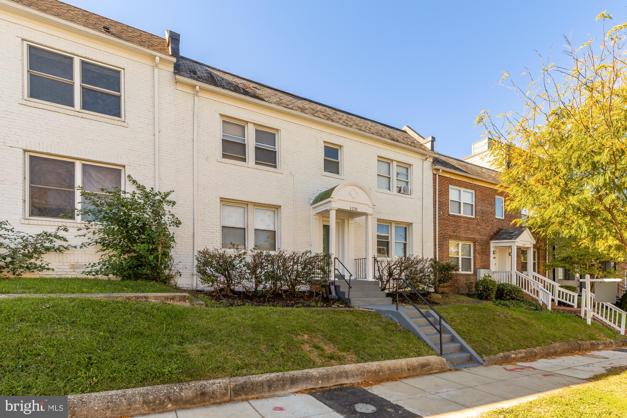 1231 Meigs Pl, Washington, DC 20002
