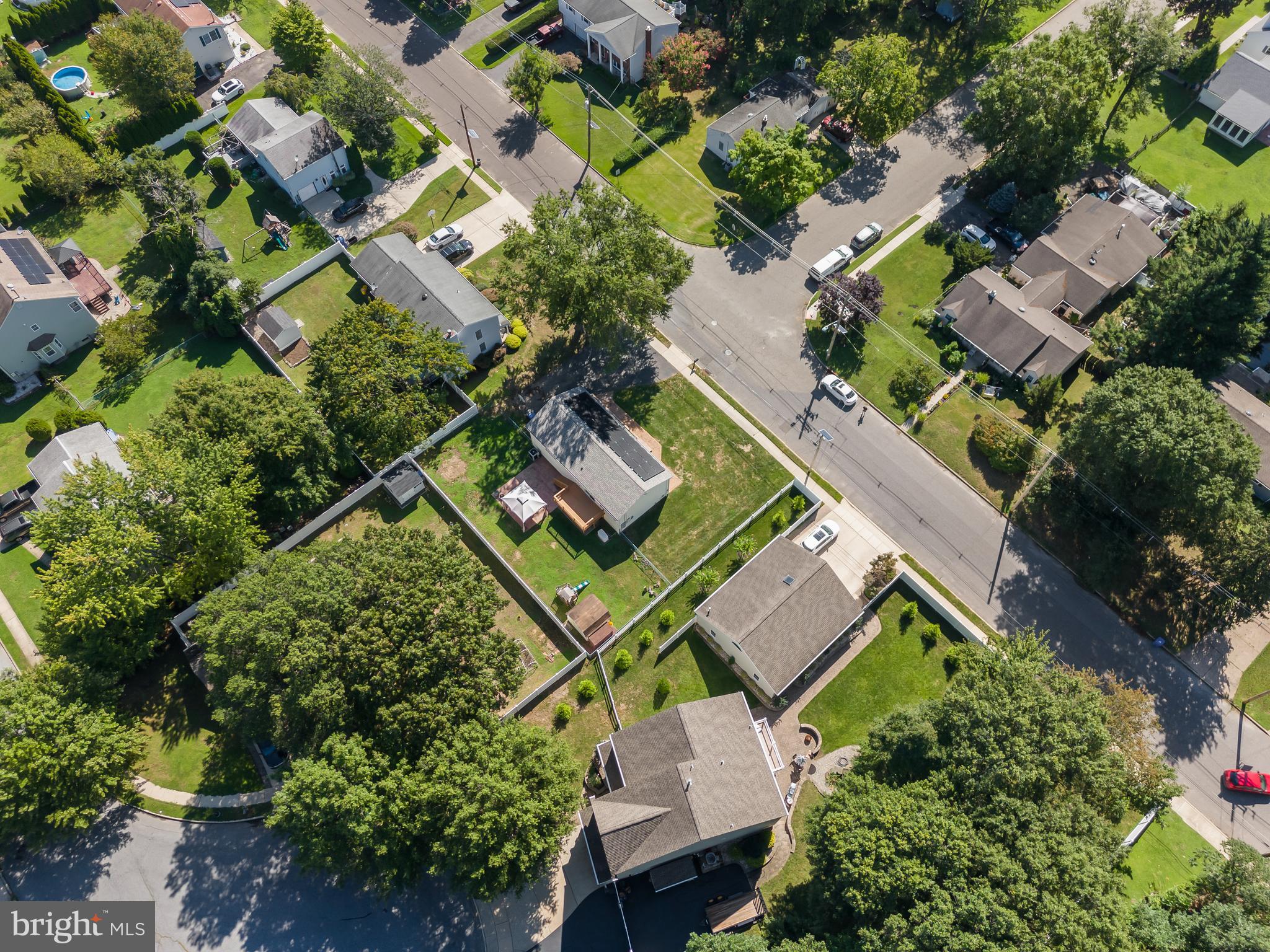 721 Hamilton Ave, Roebling, NJ 08554 photo