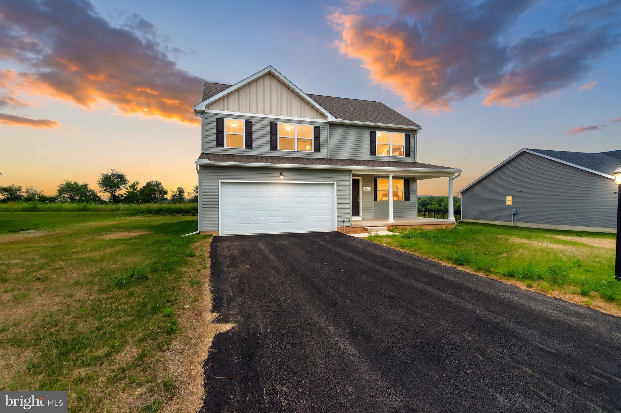 322 Valley View Cir, York, PA 17408