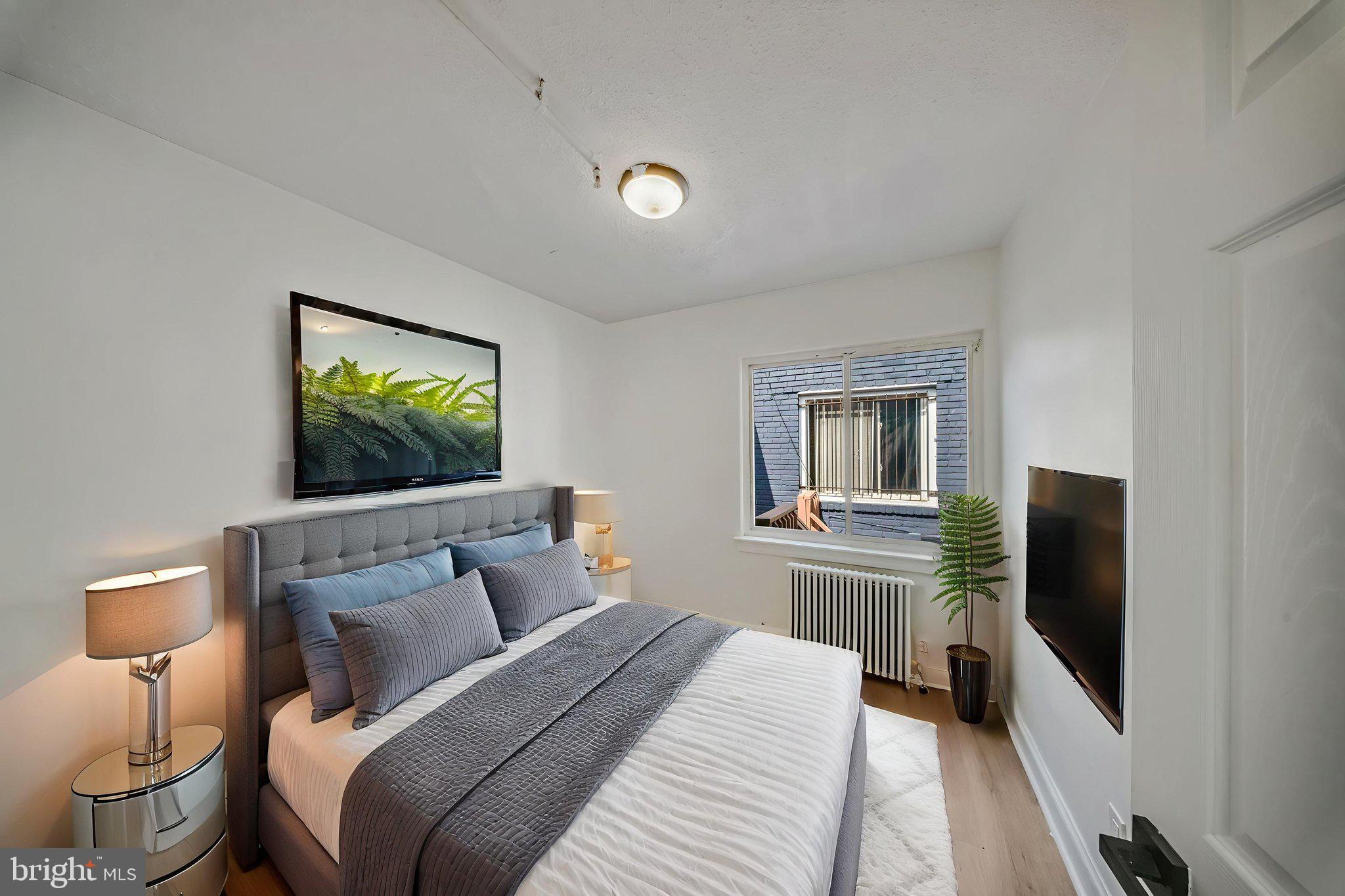 337 Delafield Pl, Washington, DC 20011 photo