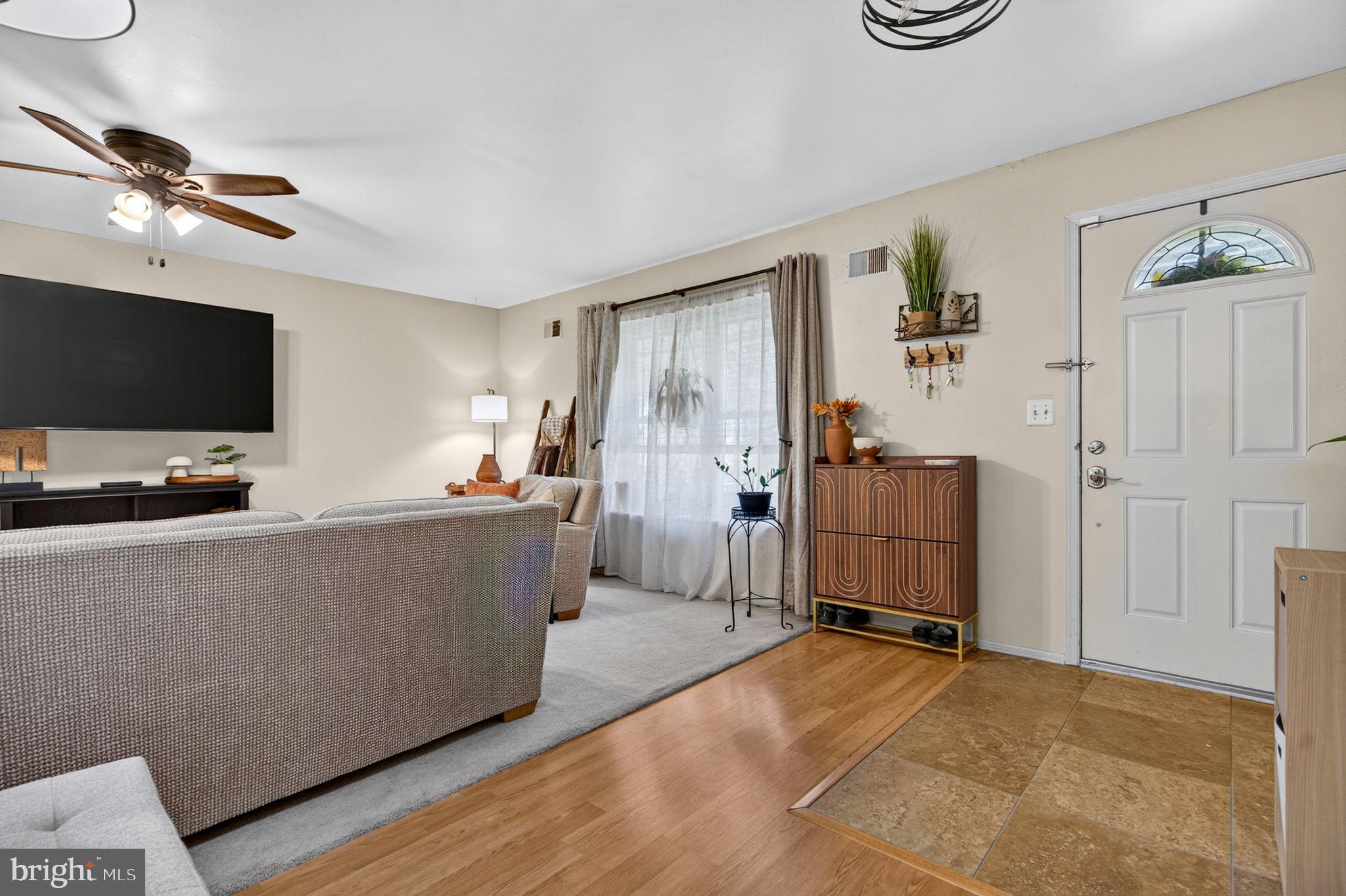 8 Centauri Ave, Sewell, NJ 08080 photo