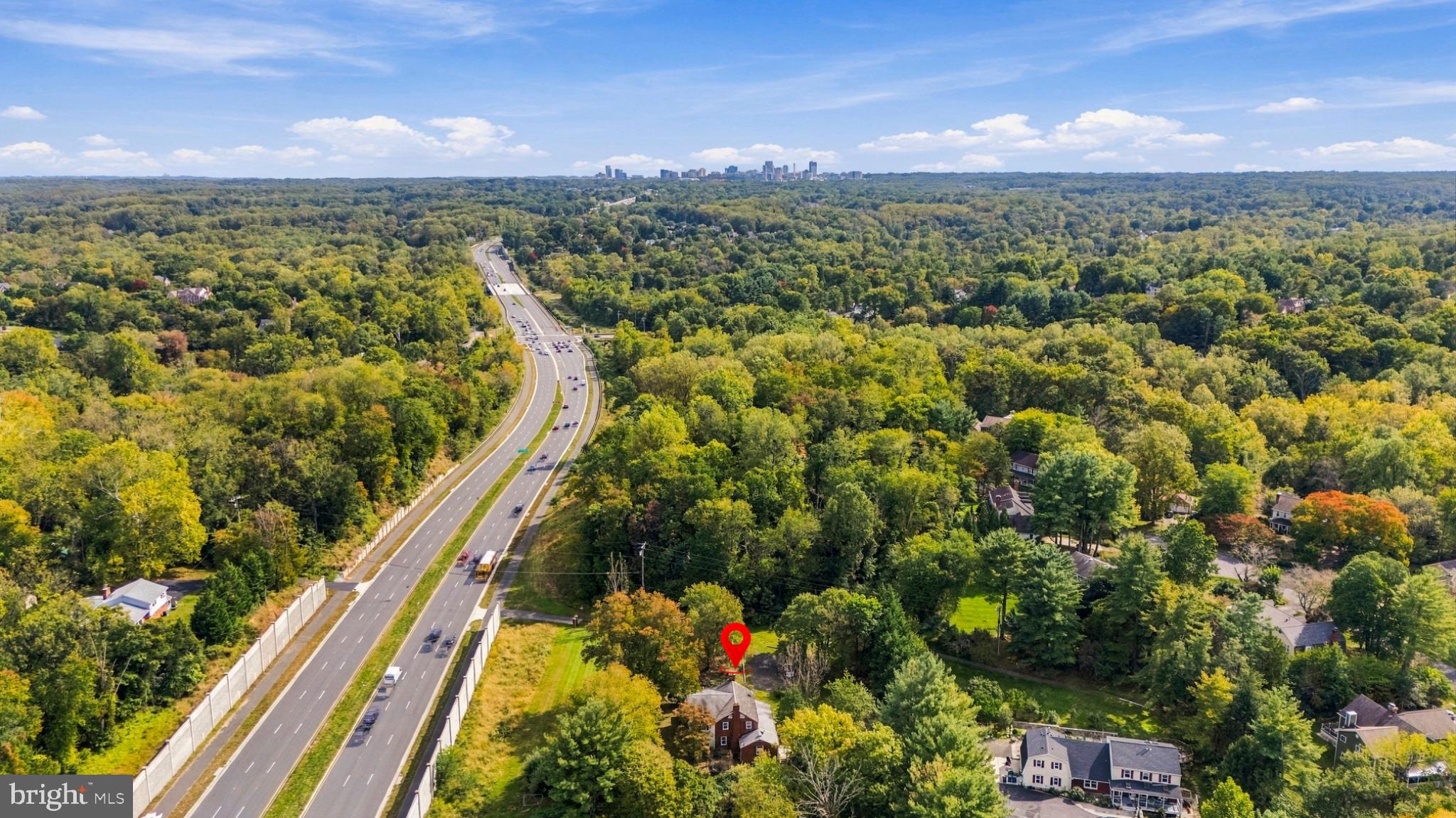1295 Colvin Forest Dr, Vienna, VA 22182 photo