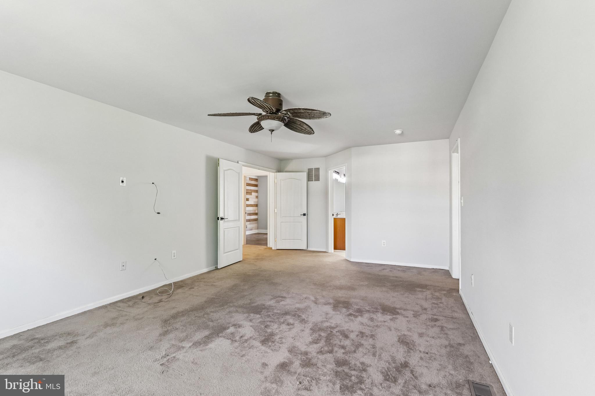 7 Longfellow Ln, Hainesport, NJ 08036 photo