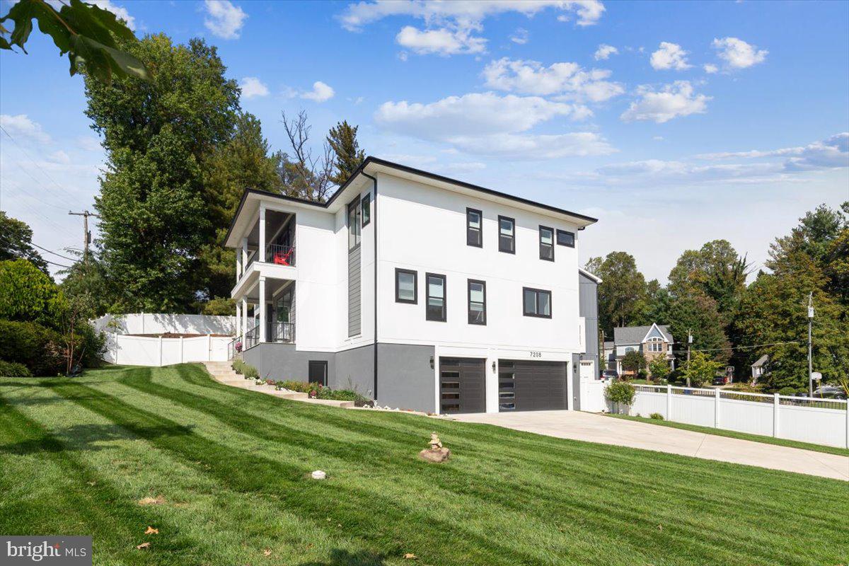 7208 Michael Pl, Falls Church, VA 22046 photo