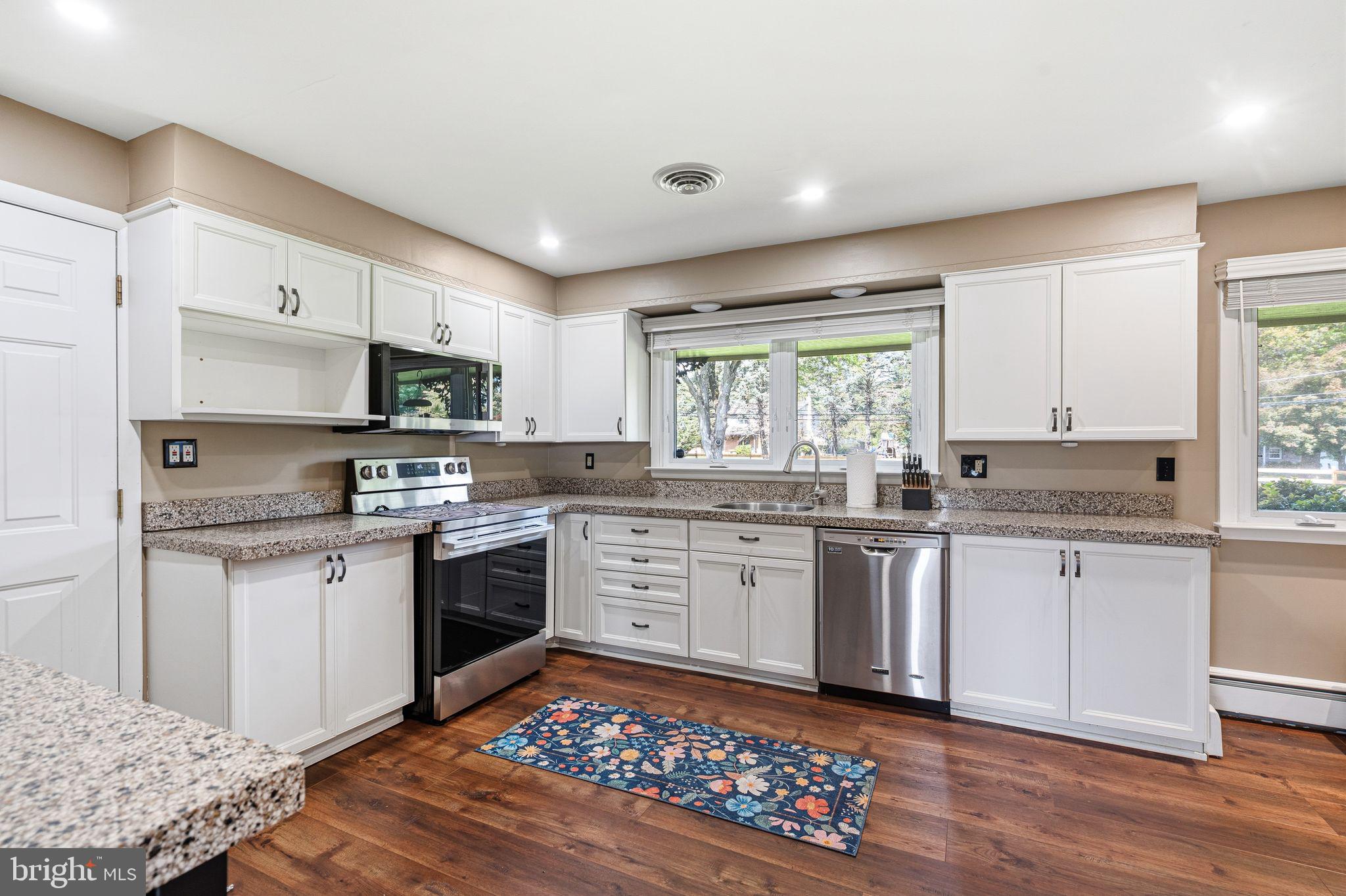 140 Governor Markham Dr, Glen Mills, PA 19342 photo