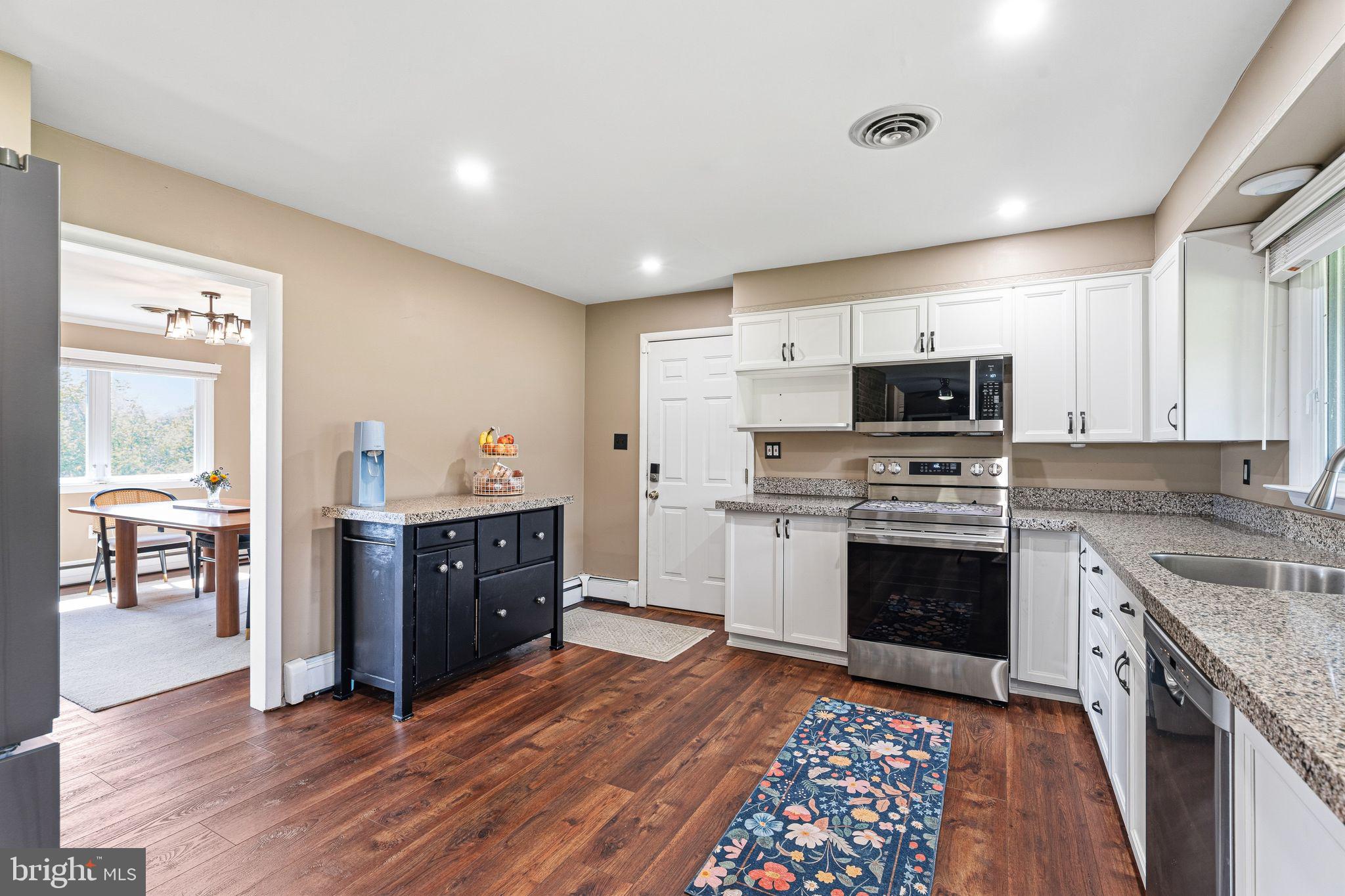 140 Governor Markham Dr, Glen Mills, PA 19342 photo