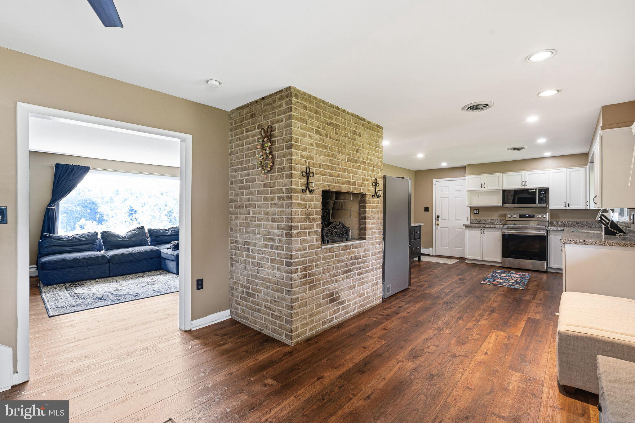 140 Governor Markham Dr, Glen Mills, PA 19342 photo