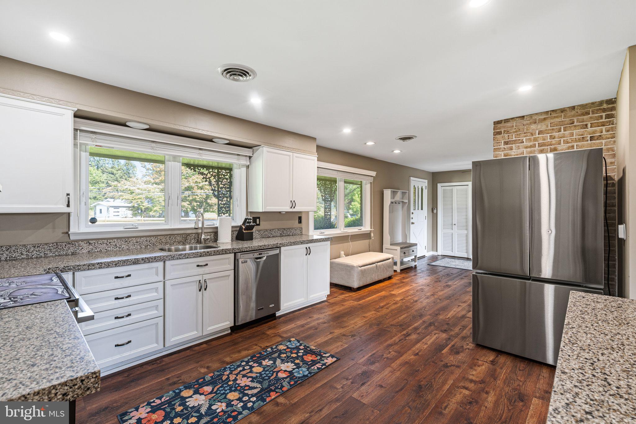 140 Governor Markham Dr, Glen Mills, PA 19342 photo