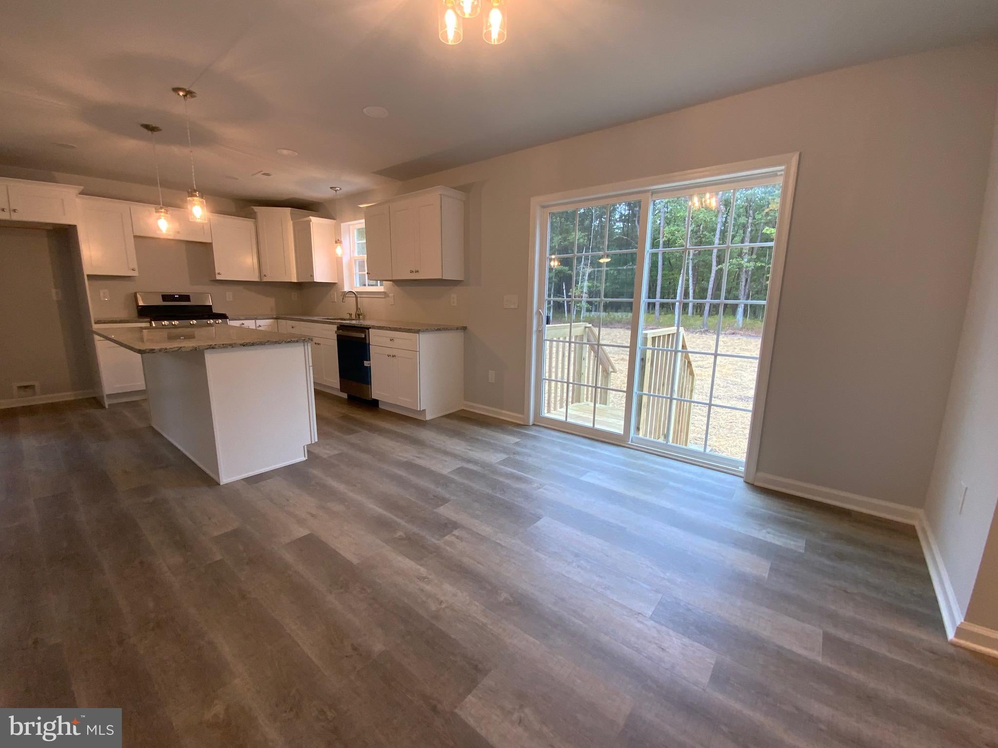 1021 Evergreen Ln, Williamstown, NJ 08094 photo