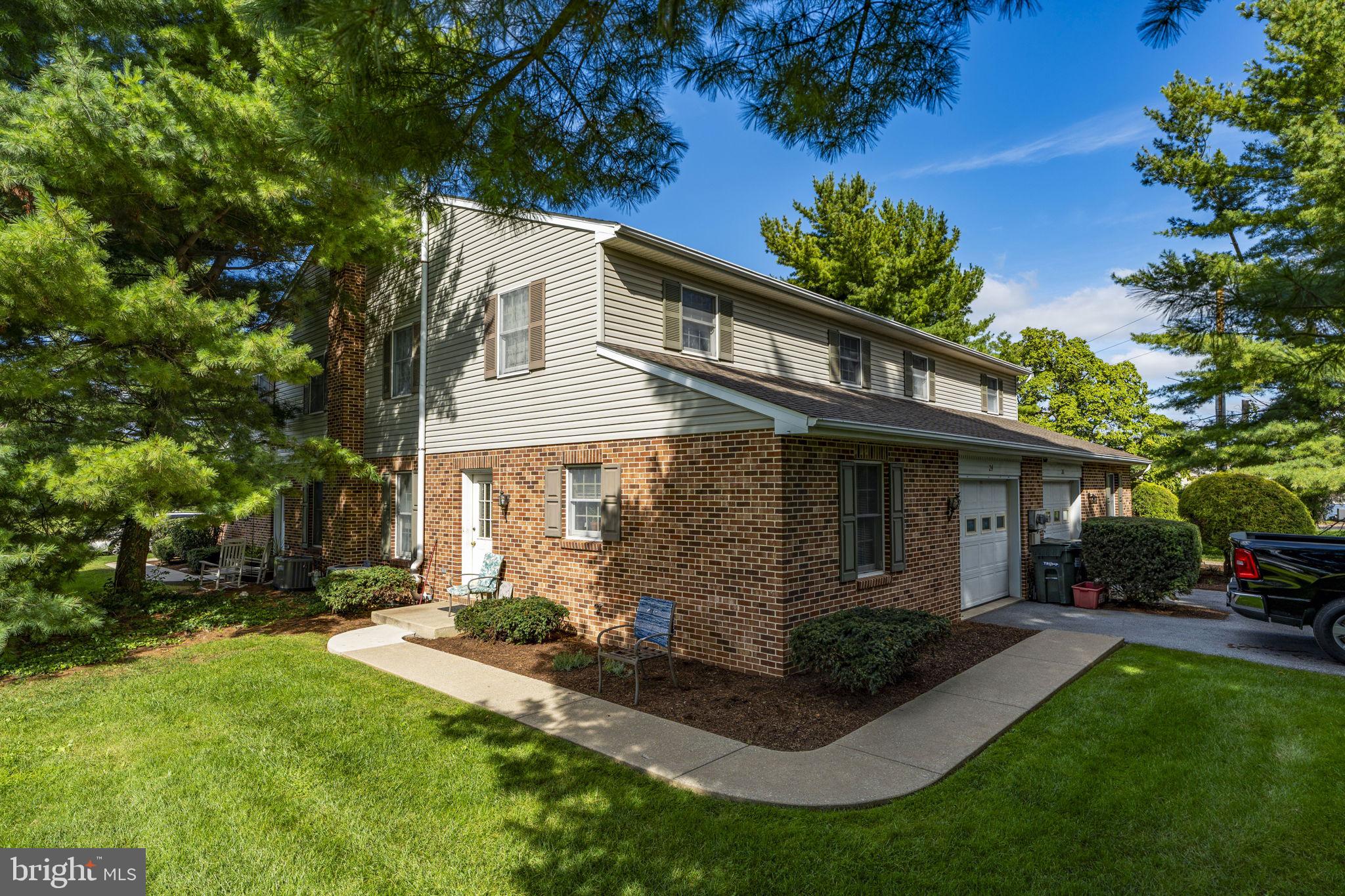 24 School Dr #26, Leola, PA 17540 photo