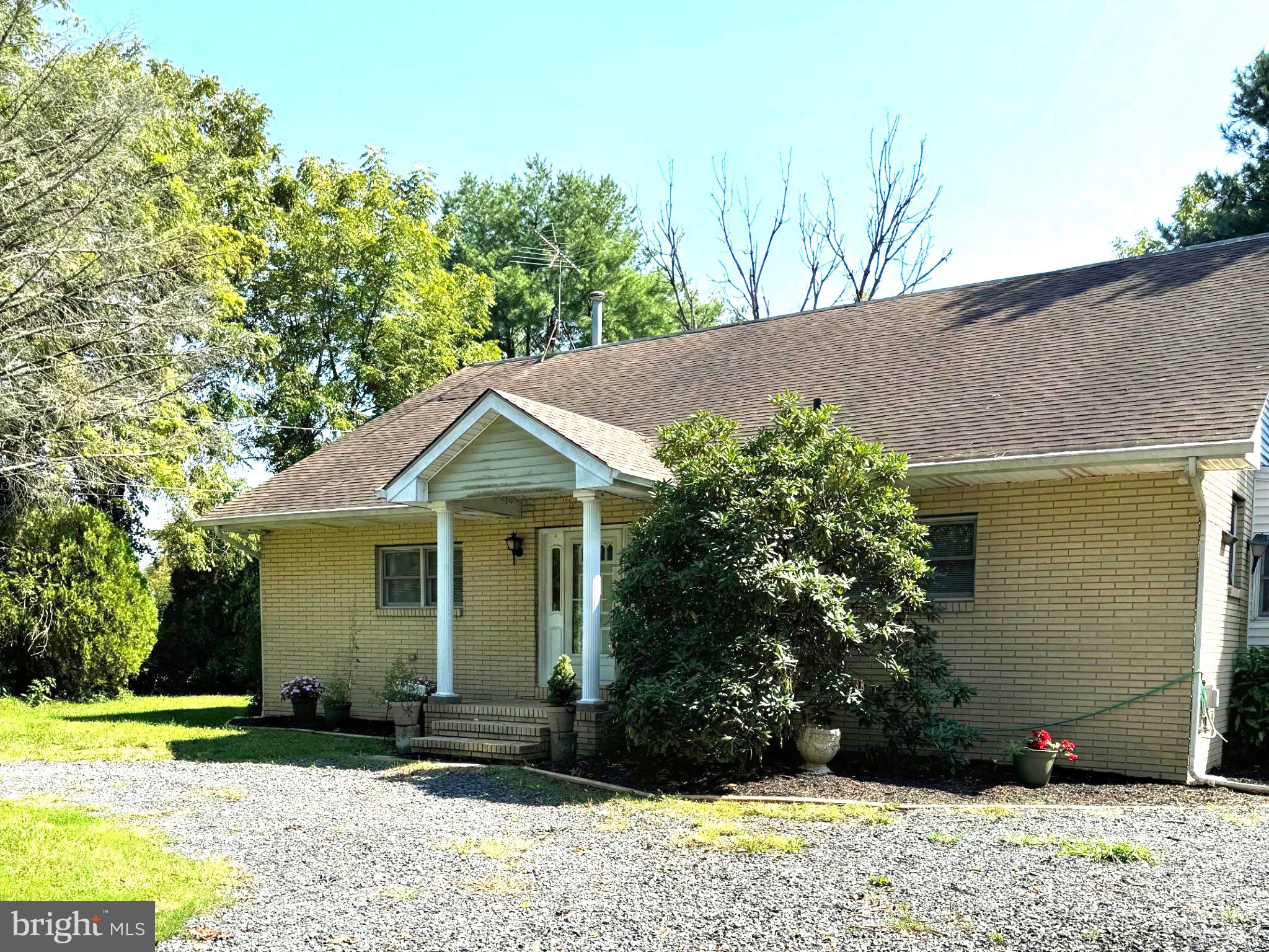480 Main St, Clayton, NJ 08312