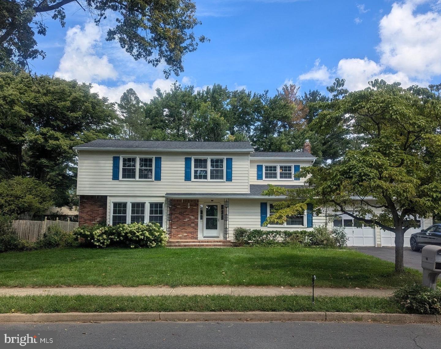 18 Parker Rd, Plainsboro, NJ 08536