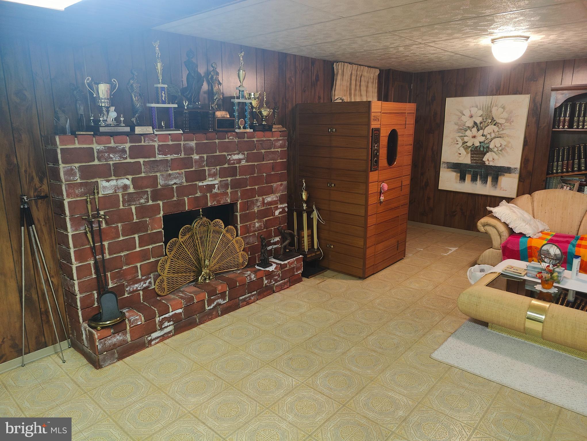 1881 August Dr, Huntingdon Valley, PA 19006 photo