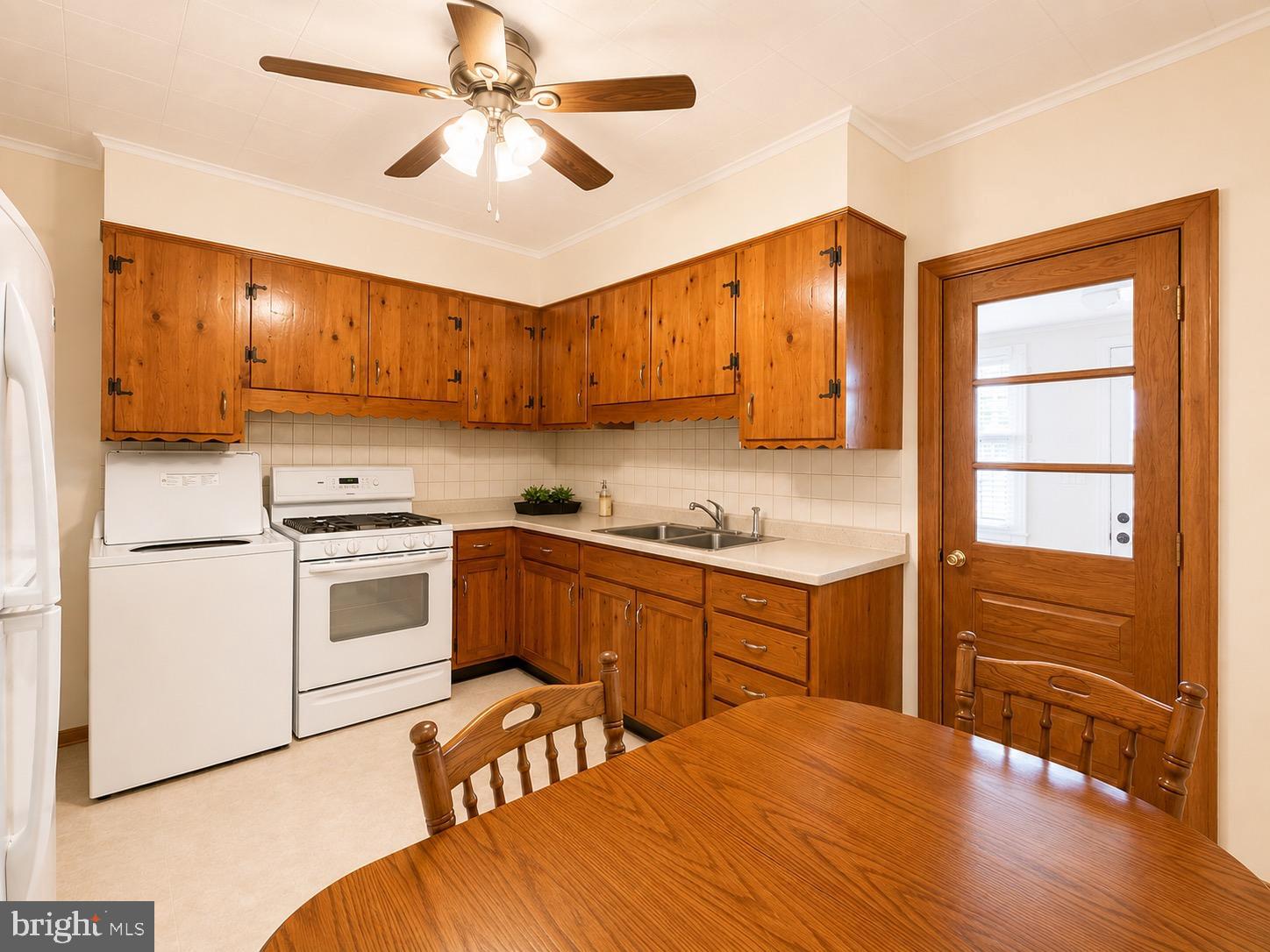 1212 Adeline St, Trenton, NJ 08610 photo