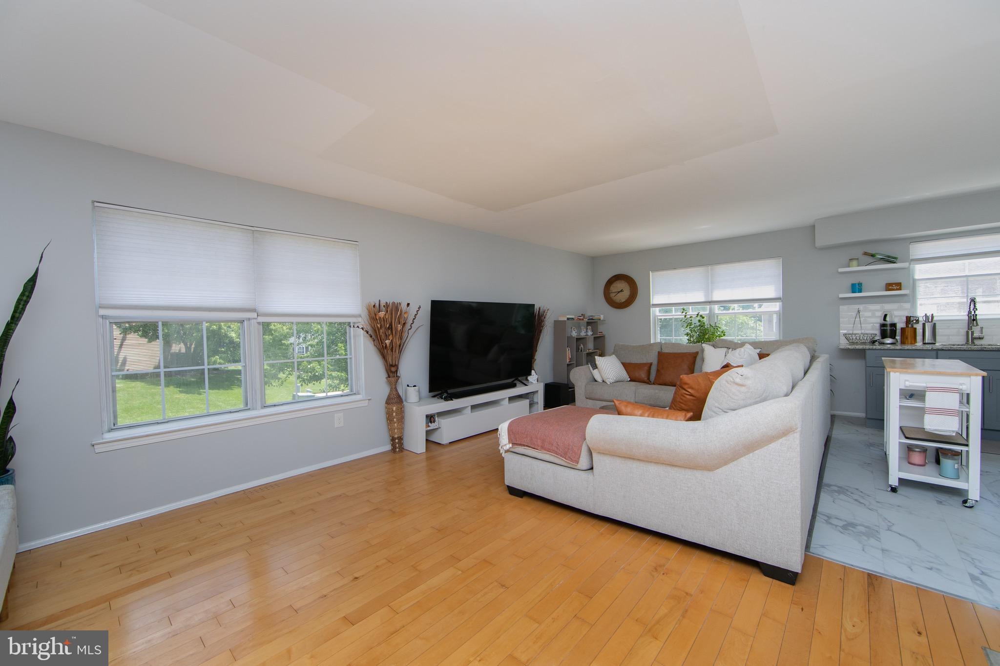 202 Ashby Ct, Mount Laurel, NJ 08054 photo