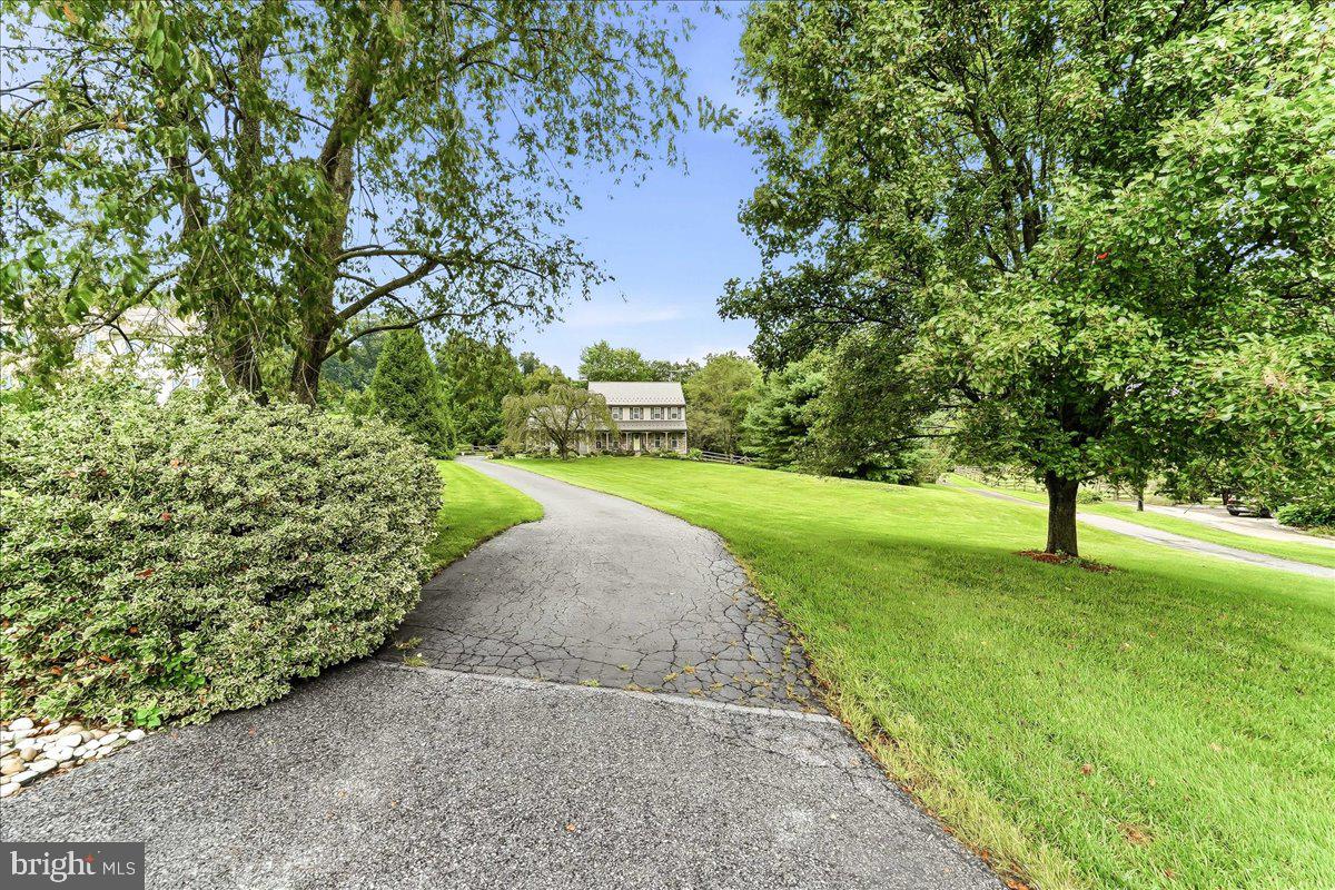 235 Coldiron Dr, Oxford, PA 19363 photo