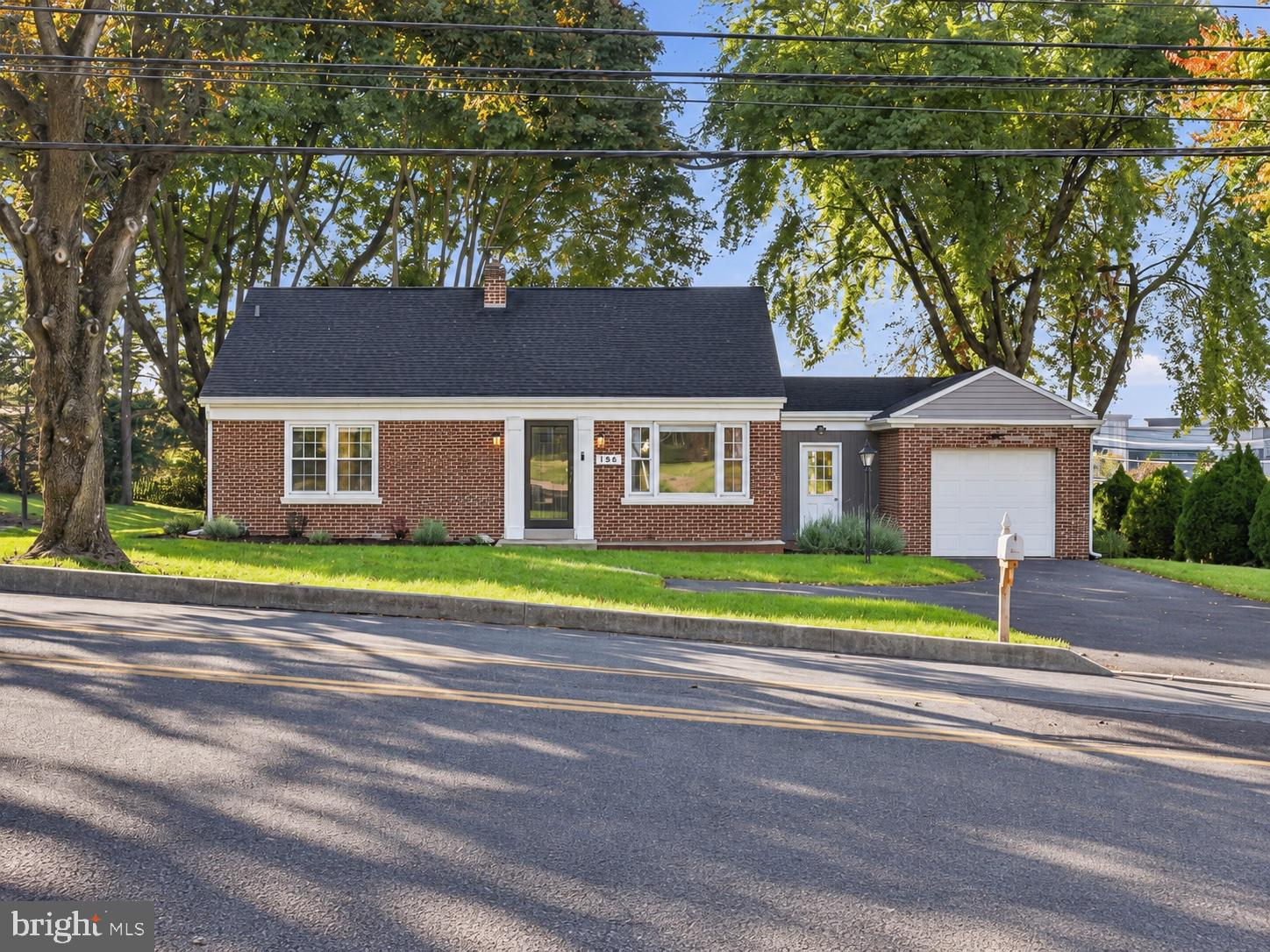 150 W Roseville Rd, Lancaster, PA 17601 photo