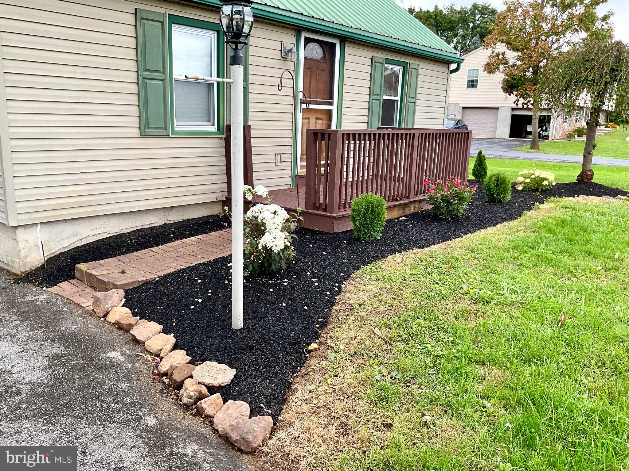 641 N Farmersville Rd, Ephrata, PA 17522 photo